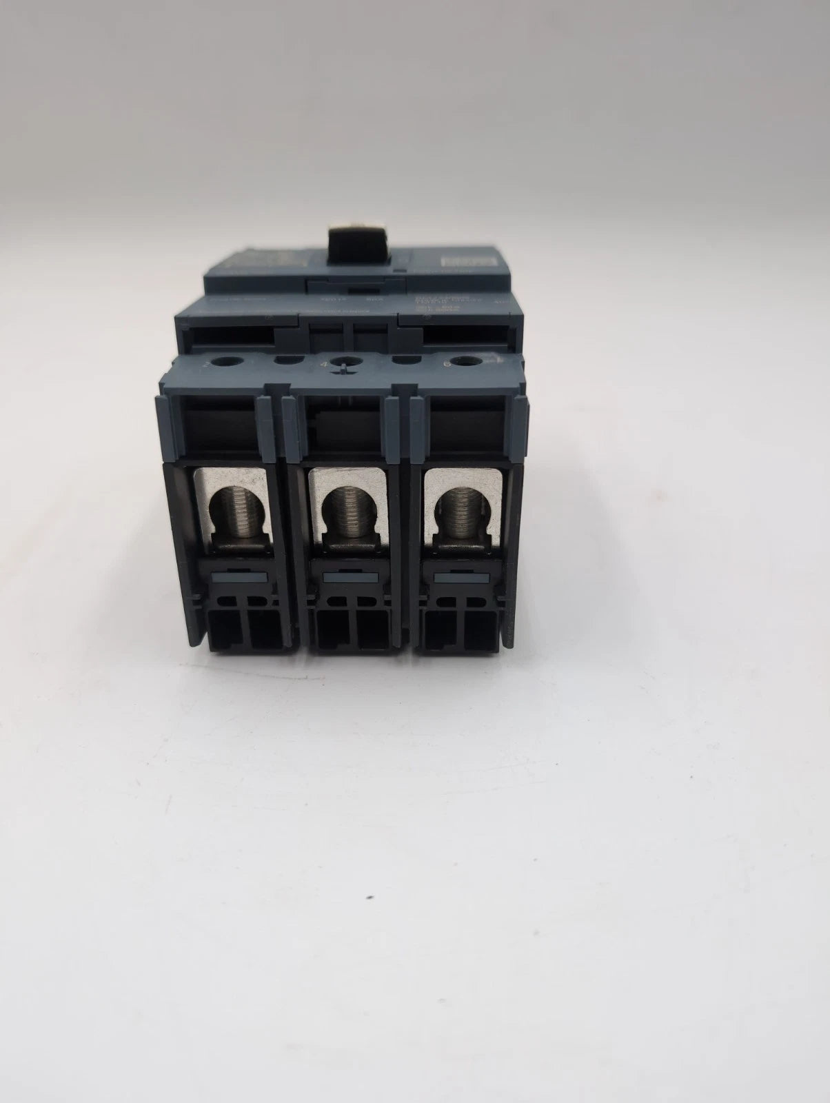 Siemens 3VA4150-6ED34-0AA0 Circuit Breaker 50A 3P 480V 600Y/347V 50 Amp Bolt On New