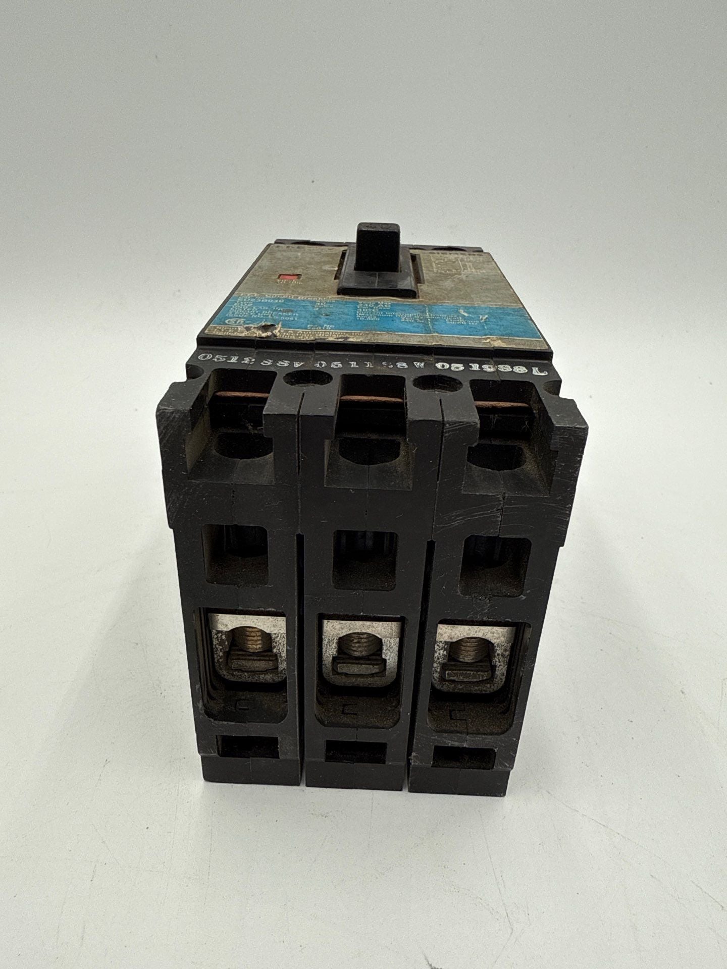 Siemens ITE ED23B040 Circuit Breaker 40A 3P 240V ED2 40 Amp 3 Pole Used