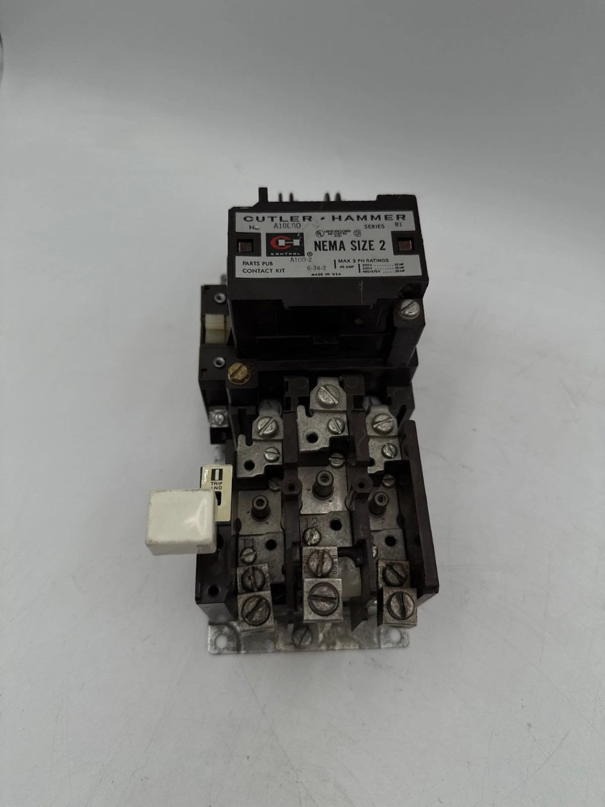 Cutler Hammer A10DG0 Starter NEMA Size 2 45A 3P 600V 25HP Coil 550/600V Used