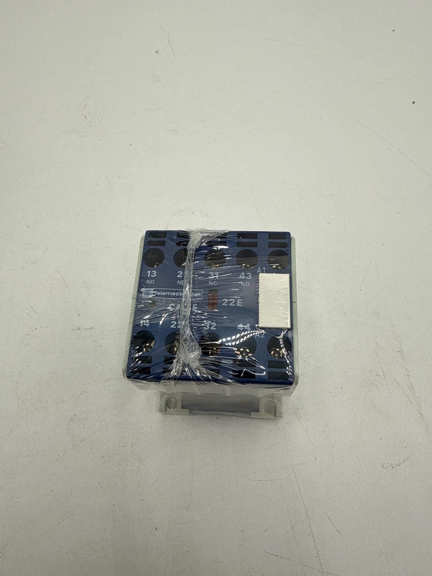 Telemecanique CA2EN122F New