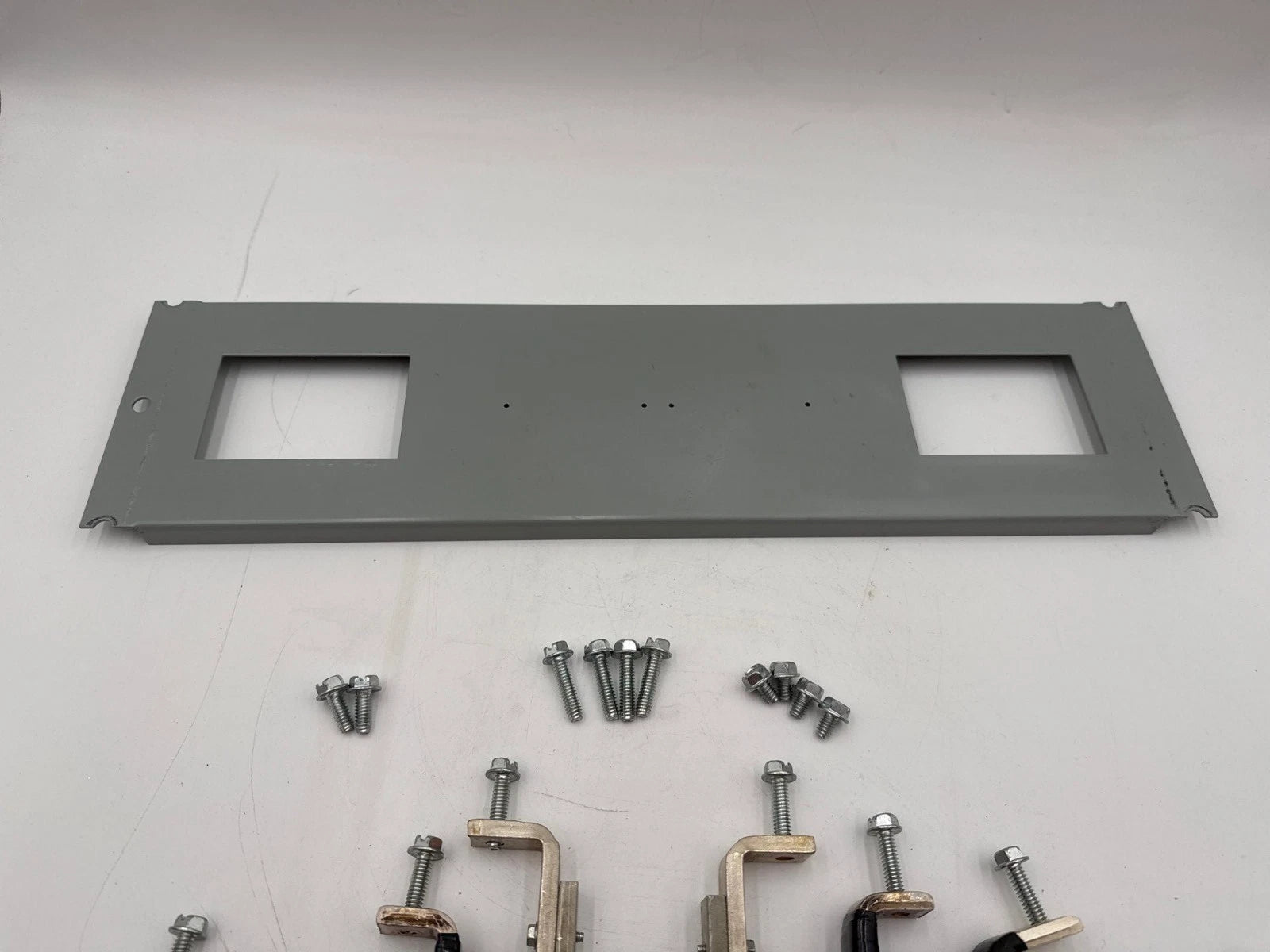 Siemens SF6D Twin Mounting Hardware 250A 600V 3P FXD6 FD6 HFD6 Frame Breaker 19" Used