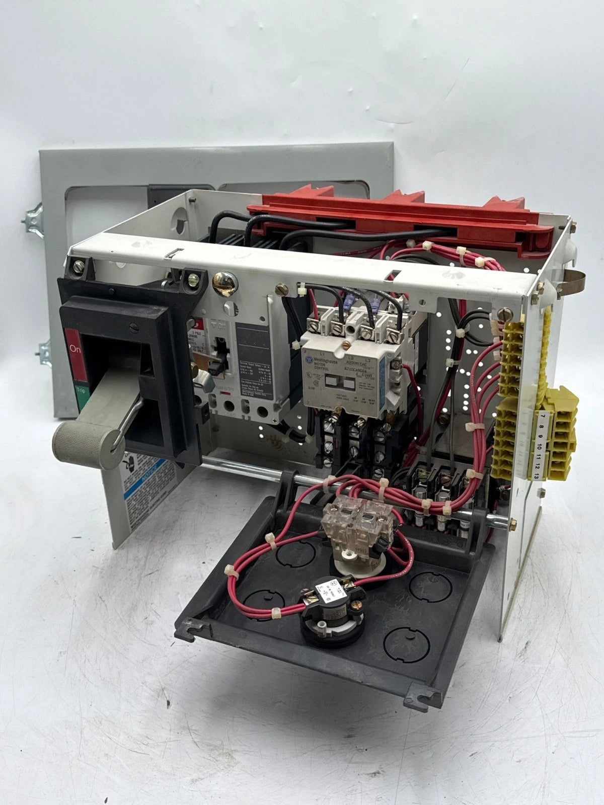 Eaton Freedom 2100 30A 12" MCC Combo Bucket HMCP030H1C Size 1 A200M1CAC 30 Amp Used