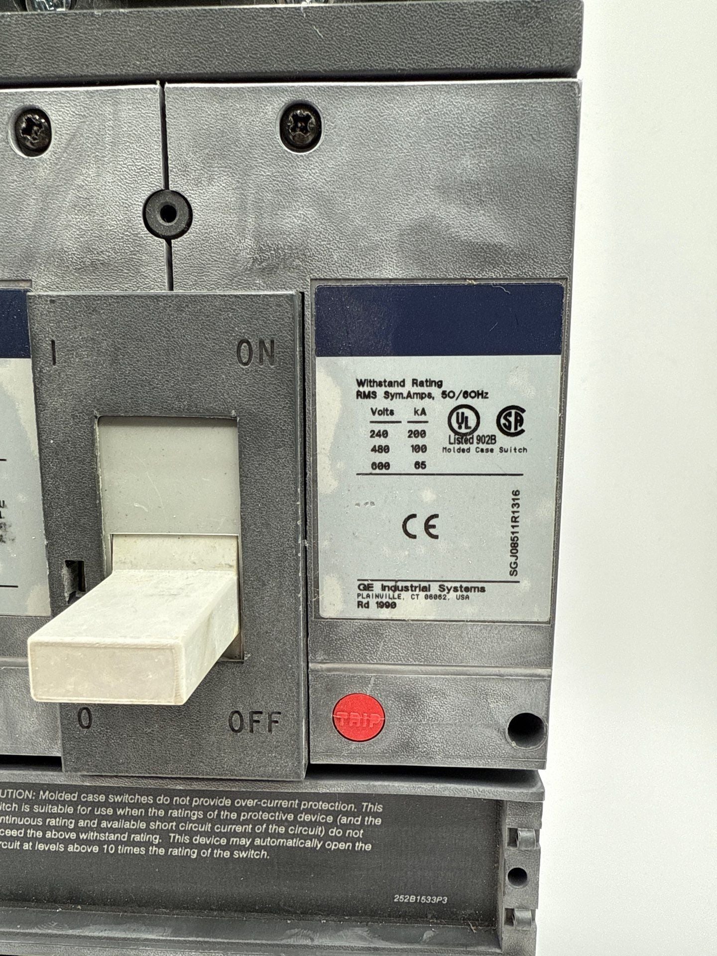 GE SGDA36AN0400 Circuit Breaker 400A 3P 600V SGDA 400 Amp 3 Pole Used