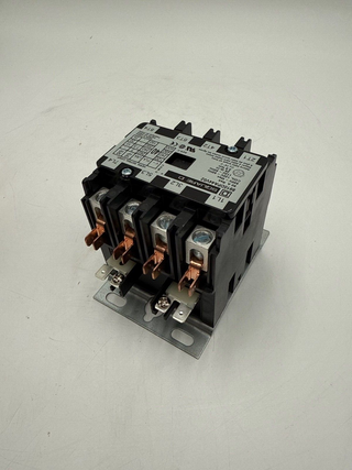 Square D 8910DPA44V02 New