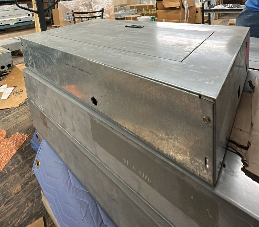 GE AQF3421AB Panelboard 125A 208Y/120V 3PH 24 CIR Indoor Encl MCB AB31B Box P224 Used