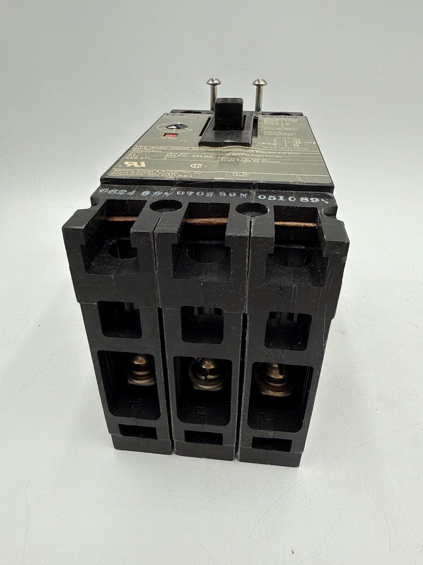 ITE Siemens ED63A025 Circuit Breaker 25A 3P 600V 3PH ED6-ETI 25 Amp 3 Pole Used