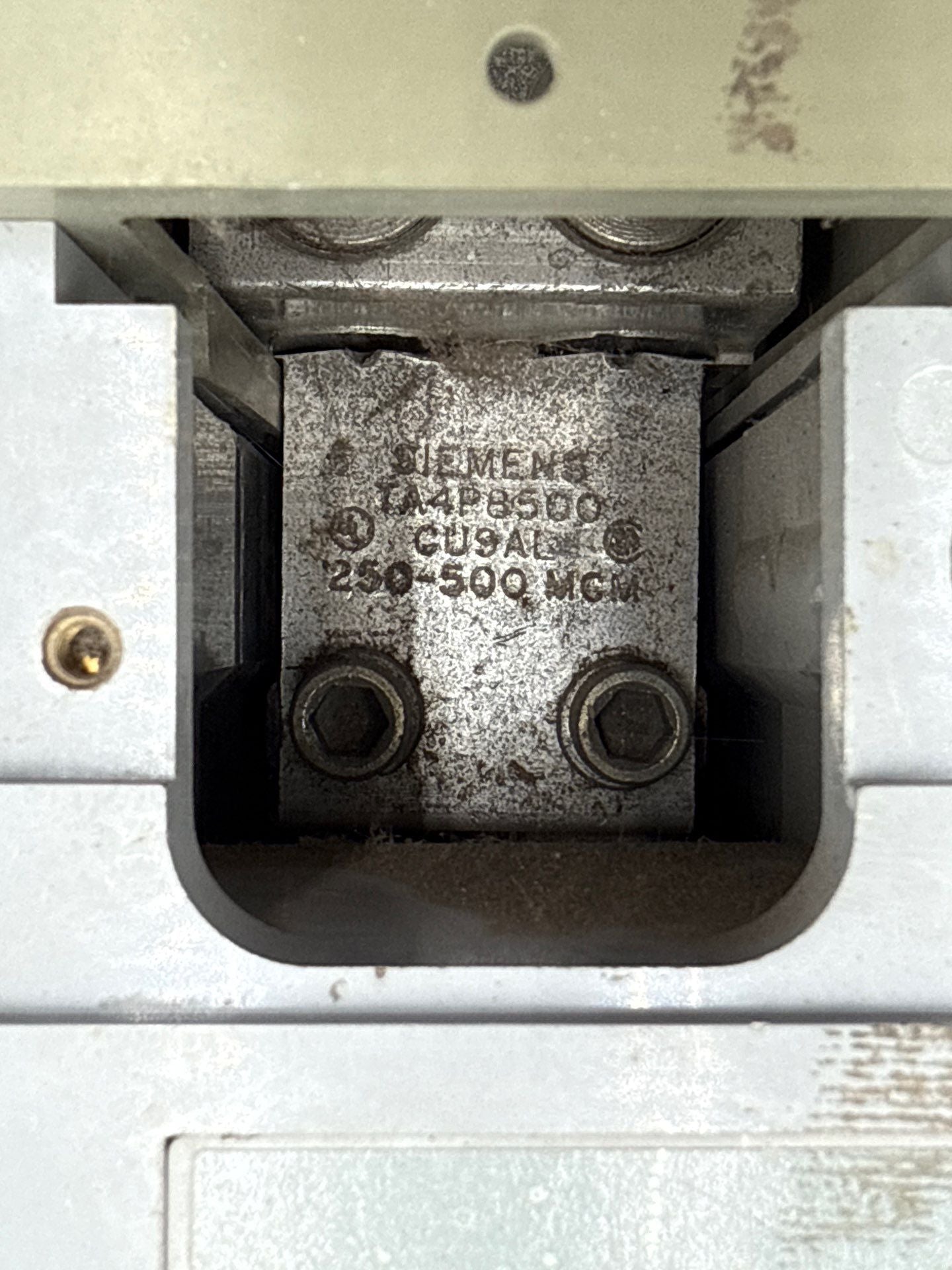 Siemens ND63B100 Circuit Breaker 1000A 3P 600V ND6 1000 Amp 3 Pole Used