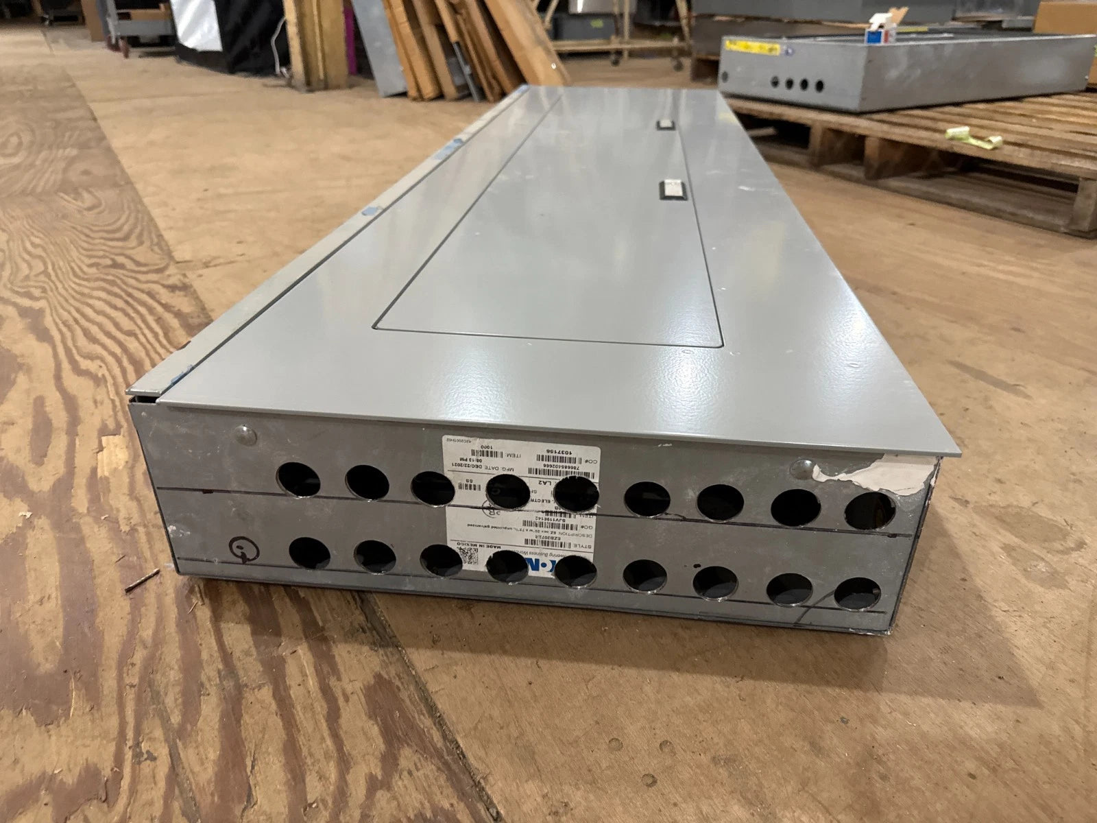 Eaton PRL1X Panelboard 250A 208/120V 3PH 4W 250 Amp Panel MCB 54 Cir PDD33G0250 Used