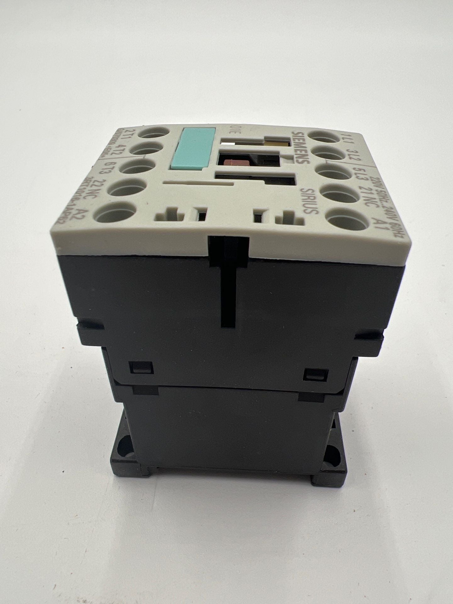 Siemens 3RT1016-1AP62 New
