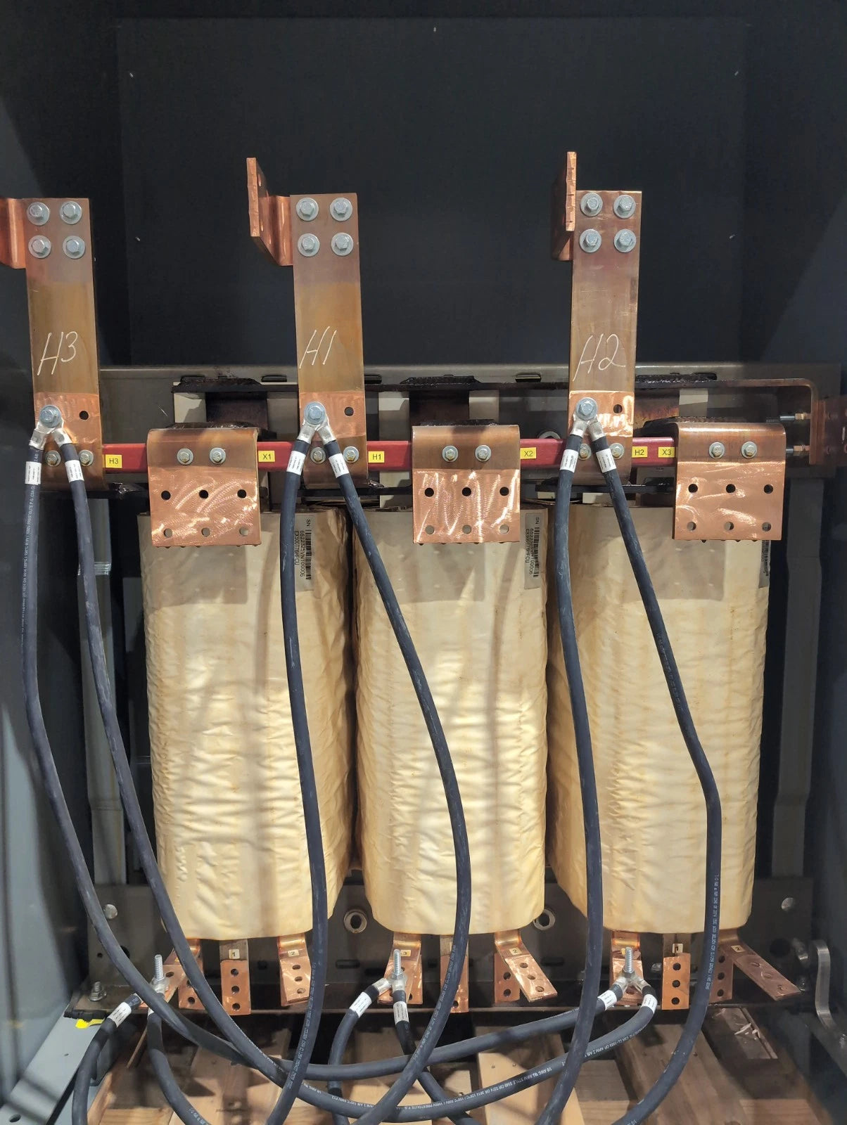 500 kVA Square D EX500T76HFCU Transformer Pri 480V Sec 480/277V 3PH 60Hz New New