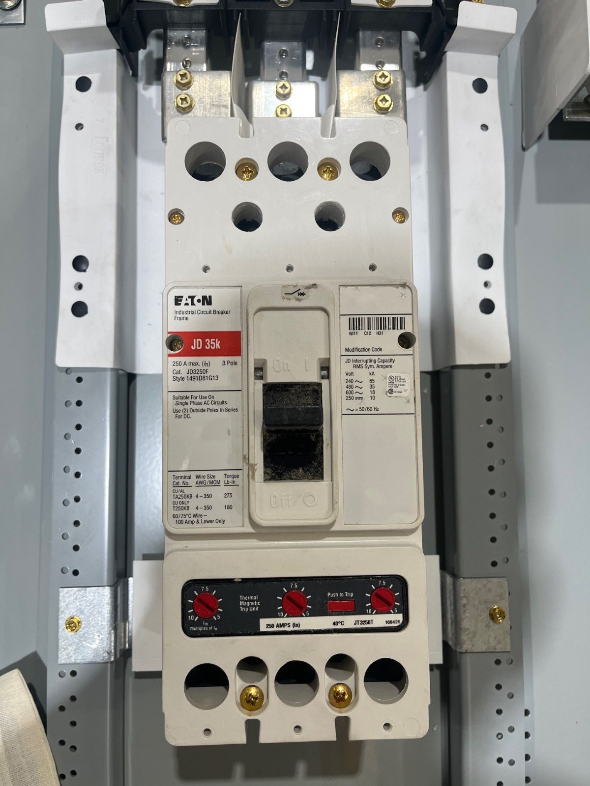 Eaton PRL2A Panelboard 400A 480/277V 3PH 18Cir MCB Panel 250A Subfeed 3R Encl