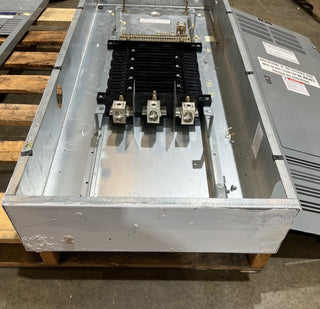 Square D NQOD430L400 Panelboard 400 Amp 3PH 208/120V 4W 30 Cir MLO Panel 400A Used