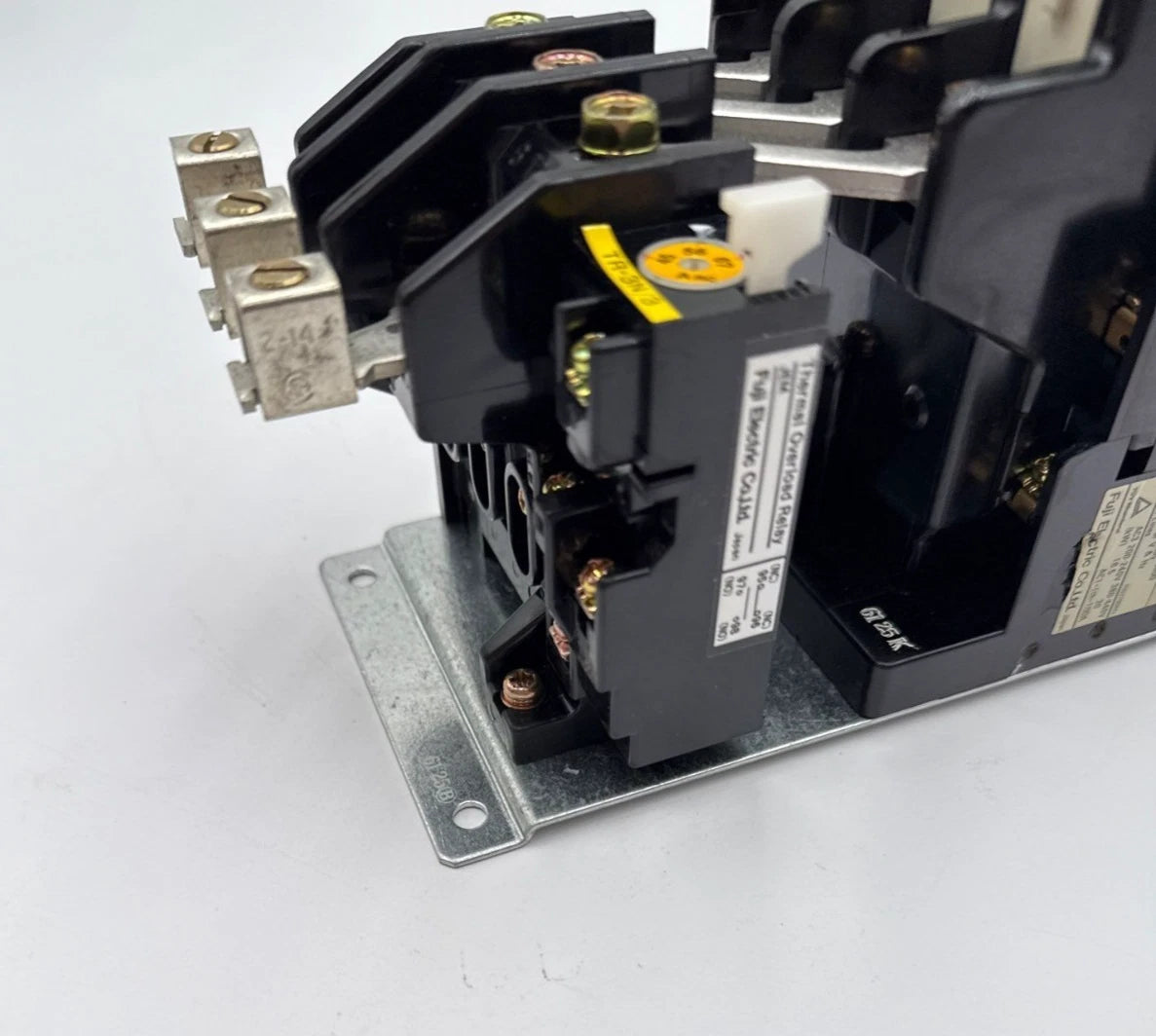 Fuji SC-3N 4NC2H0 Starter 100A 3P 600V 3PH 40HP Coil 110/120V Overload 45-67A New