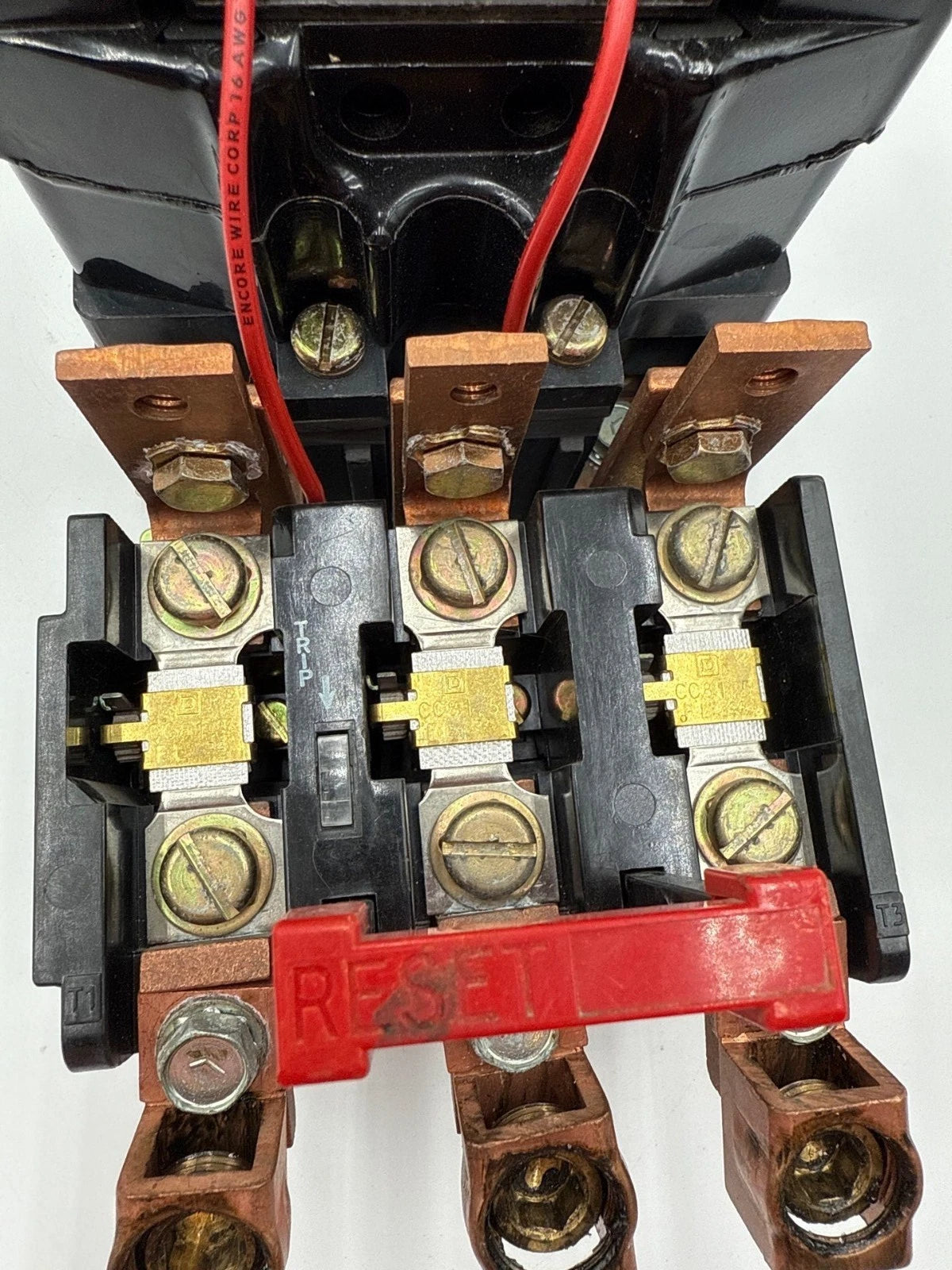 Square D 8536SF01S Starter NEMA Size 4 135A 3P 600V 100HP Coil 110/120V CC81.5 Used