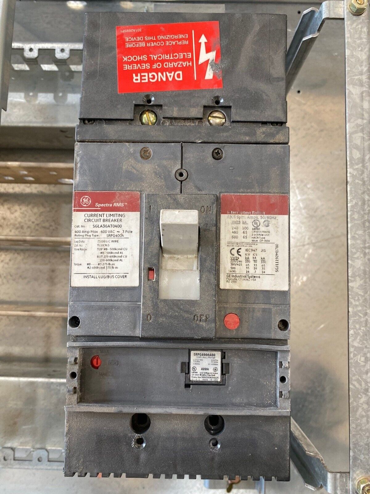 GE APNB Bolt On Panelboard 400A 480/277V 3PH 4W Indoor Encl MCB SGLA36AT0400 P497 Used