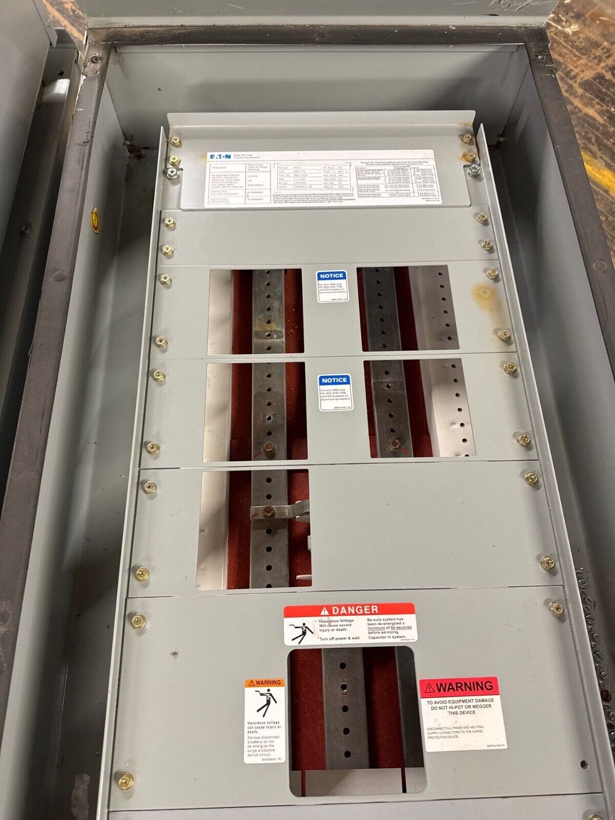 Eaton PRL3a Panelboard 400A 480/277V 3PH 4W 18 Circuit MLO 3R Outdoor Encl P287 Used