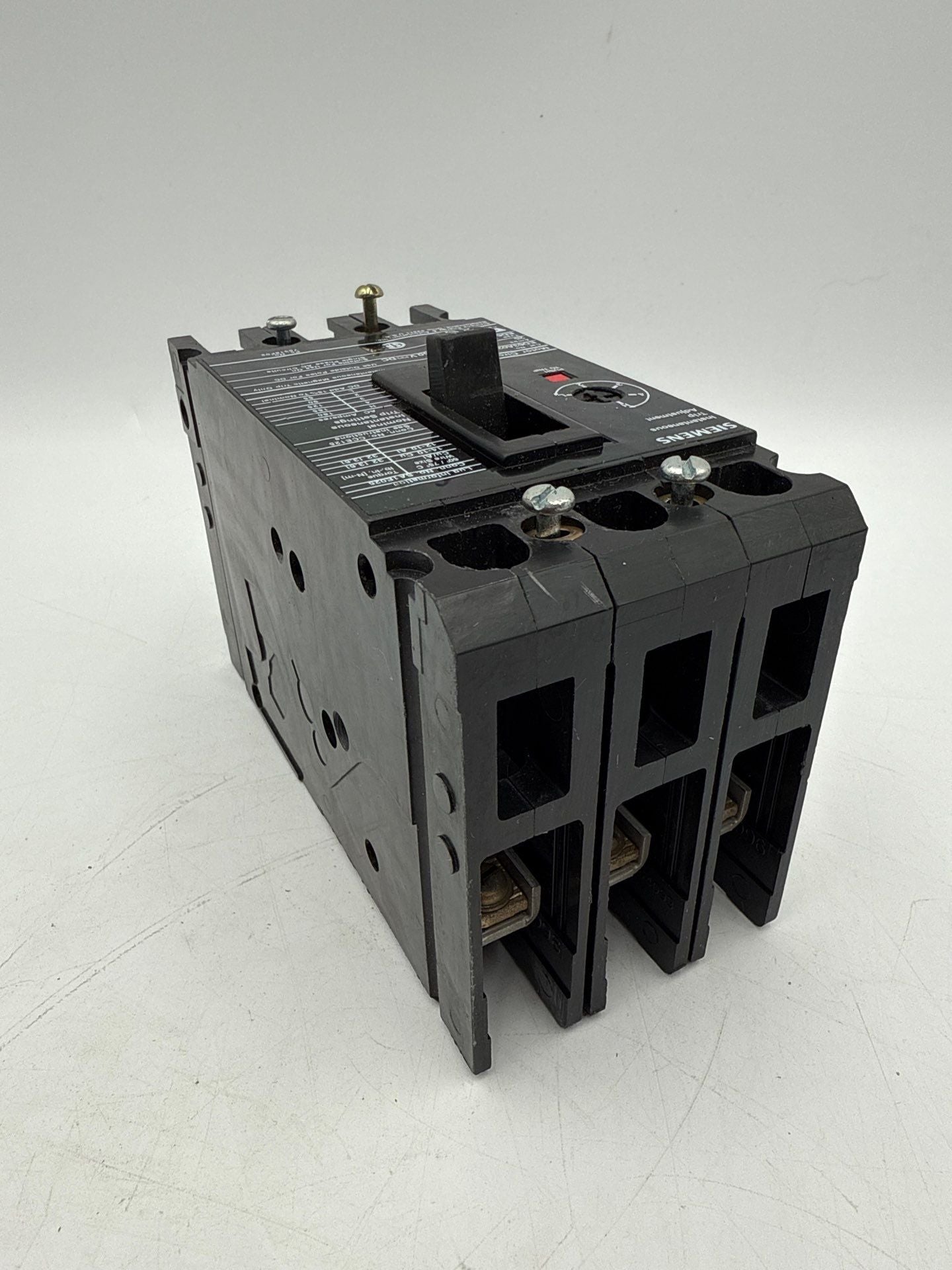 ITE Siemens ED63A025 Circuit Breaker 25A 3P 600V 3PH ED6-ETI 25 Amp 3 Pole Black Used