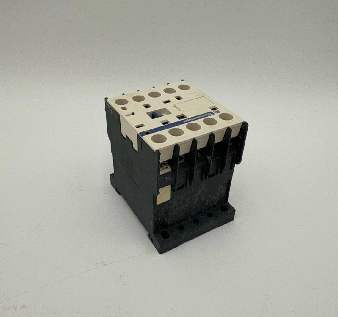 Telemecanique CA2KN22B7 Used