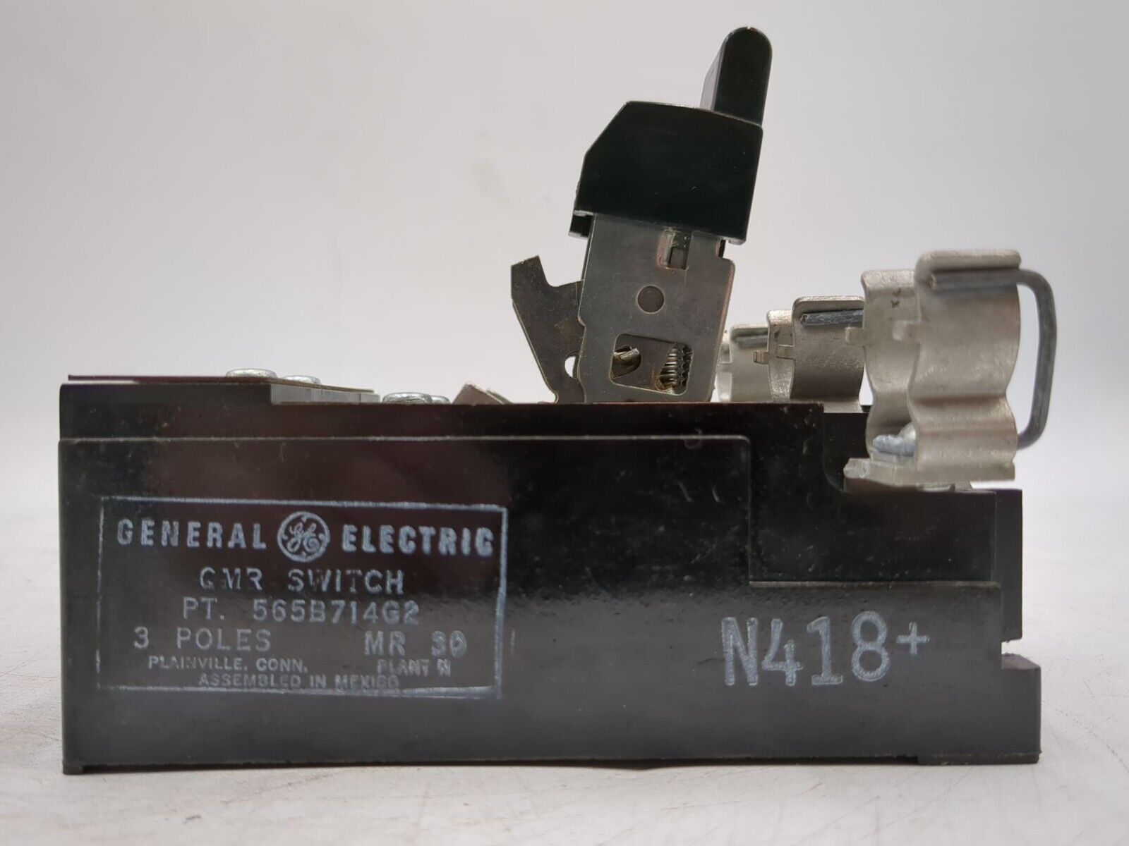 GE 565B714G2 Used