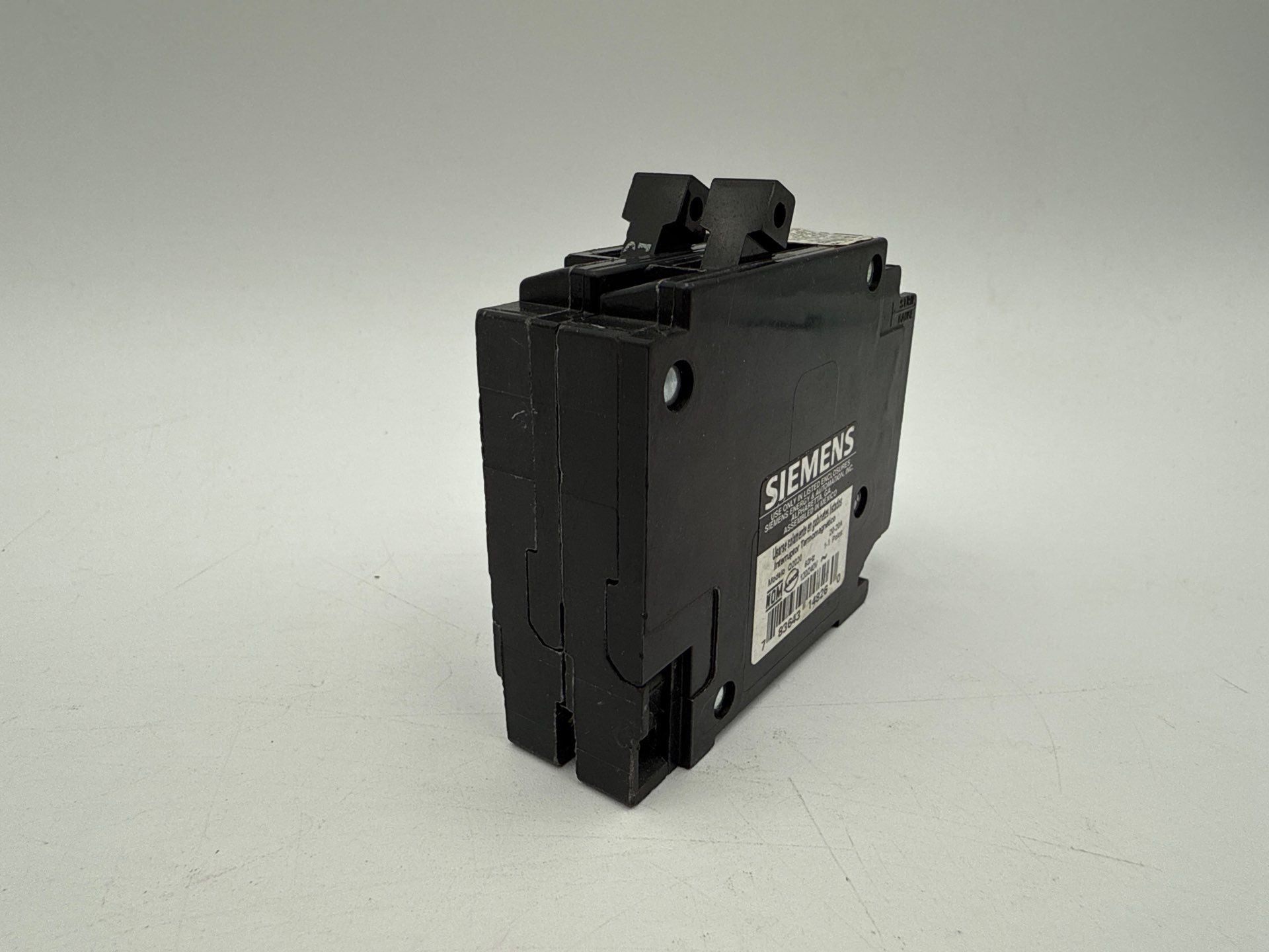 Siemens Q2020 Circuit Breaker 20A-20A 120/240V 20 Amp Tandem Single Pole Type QT New