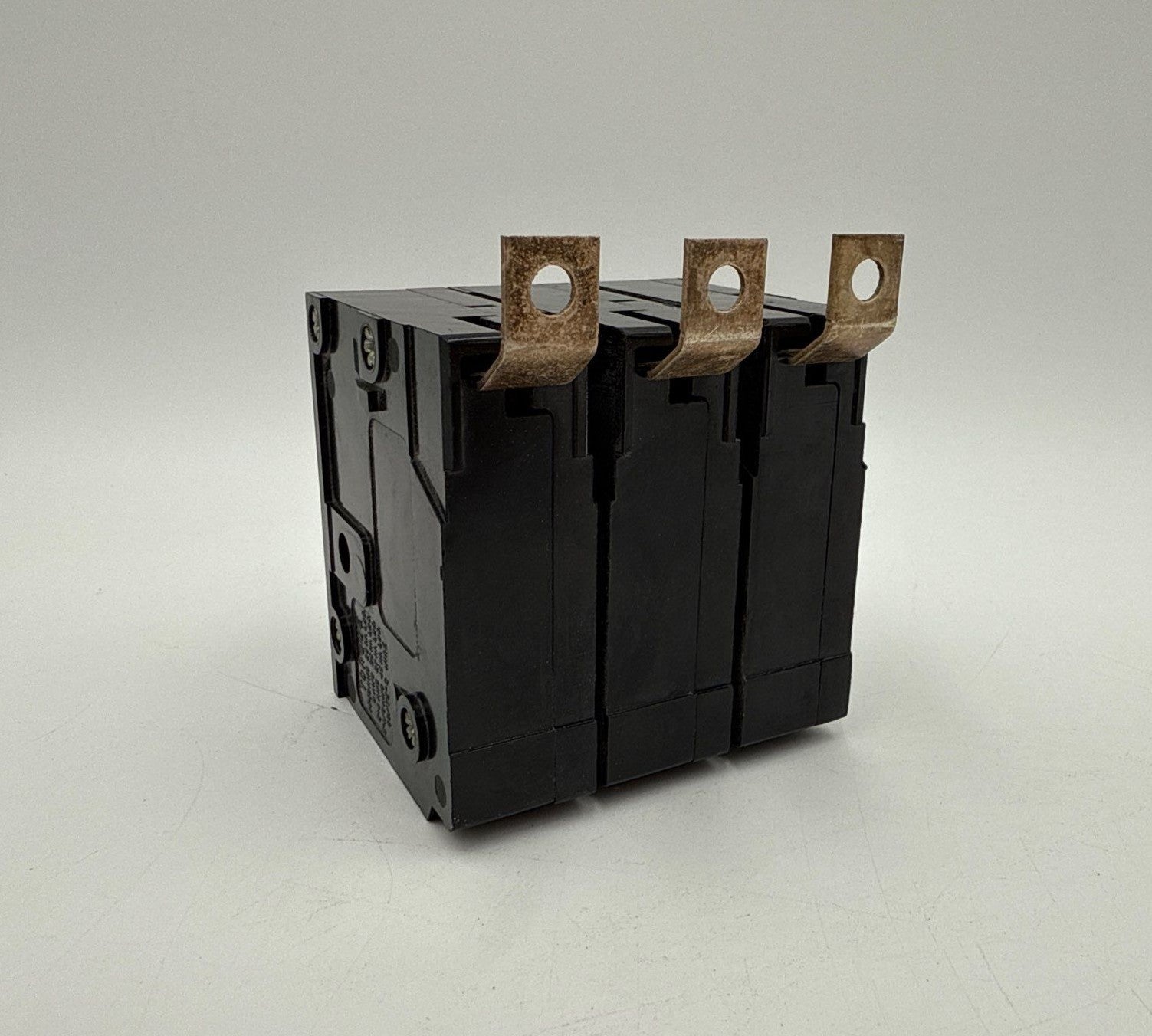 Eaton BAB3045H Circuit Breaker 45A 3P 240V BAB 45 Amp 3 Pole Bolt On 3PH BA345 Used