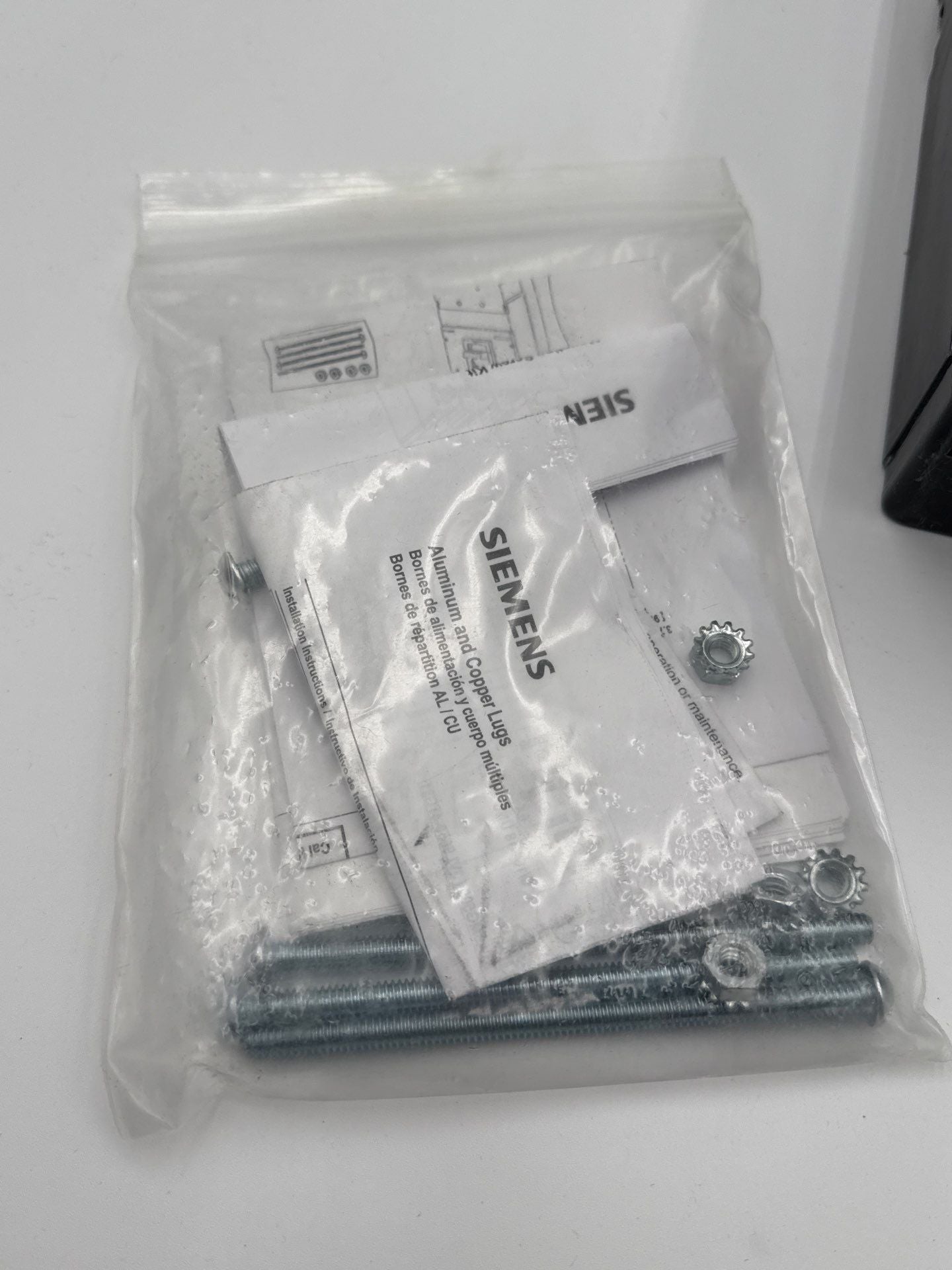 Siemens NMG3B600L Circuit Breaker 600A 3P 600V 3PH NMG 600 Amp 3 Pole New