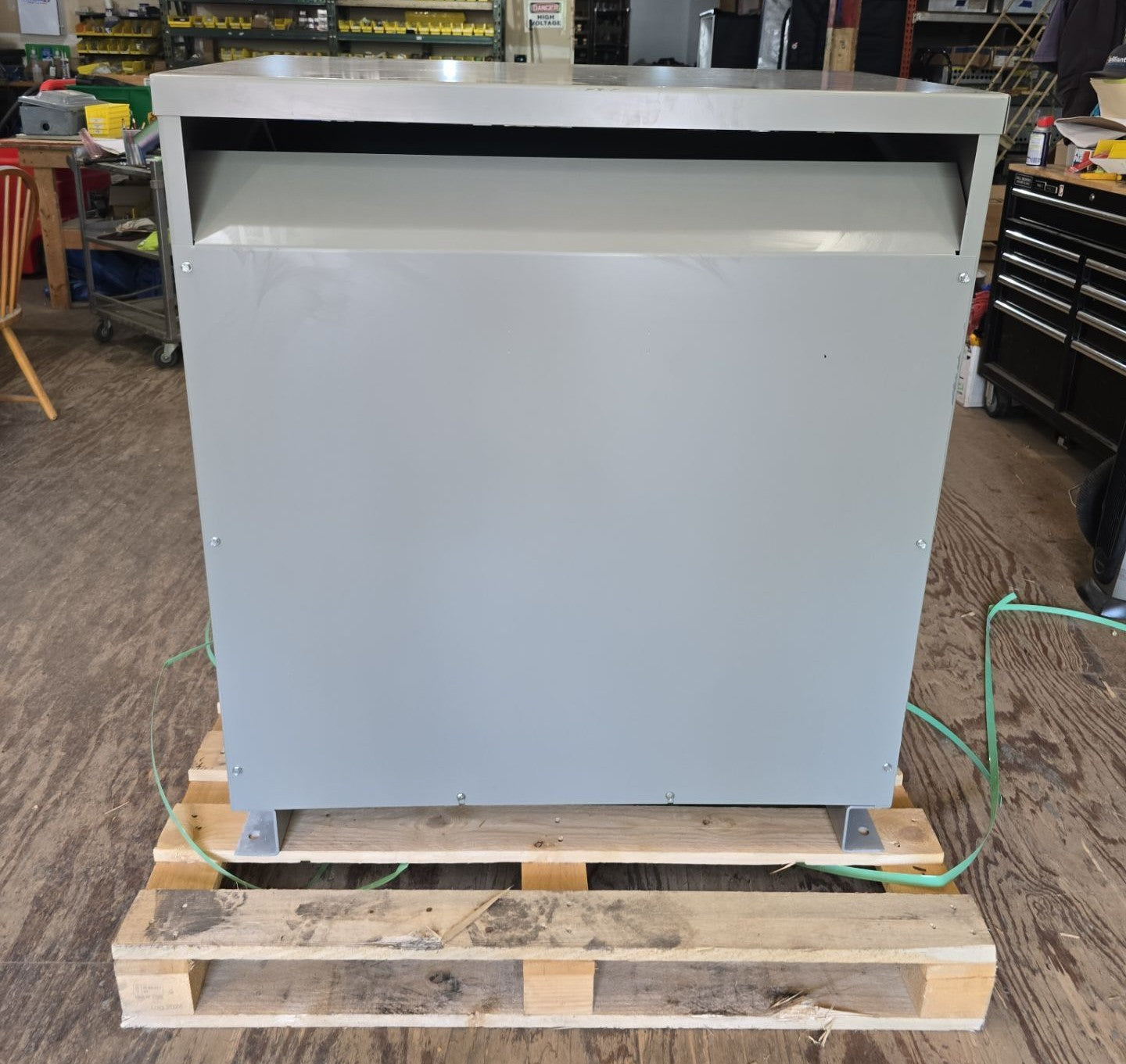 112.5kVA Siemens 3F3Y112K20 Transformer 3PH Pri 480V Sec 208/120V Indoor T267 Used