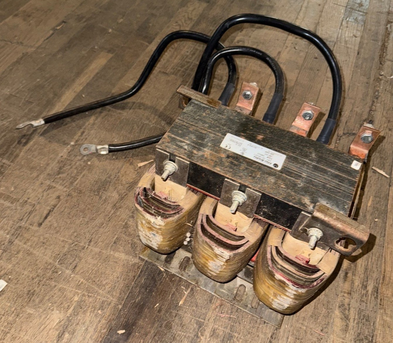 Allen Bradley 1321-3R200-C Drive Line Reactor 3PH 200A 0.185MH 200-690V 166522 Used