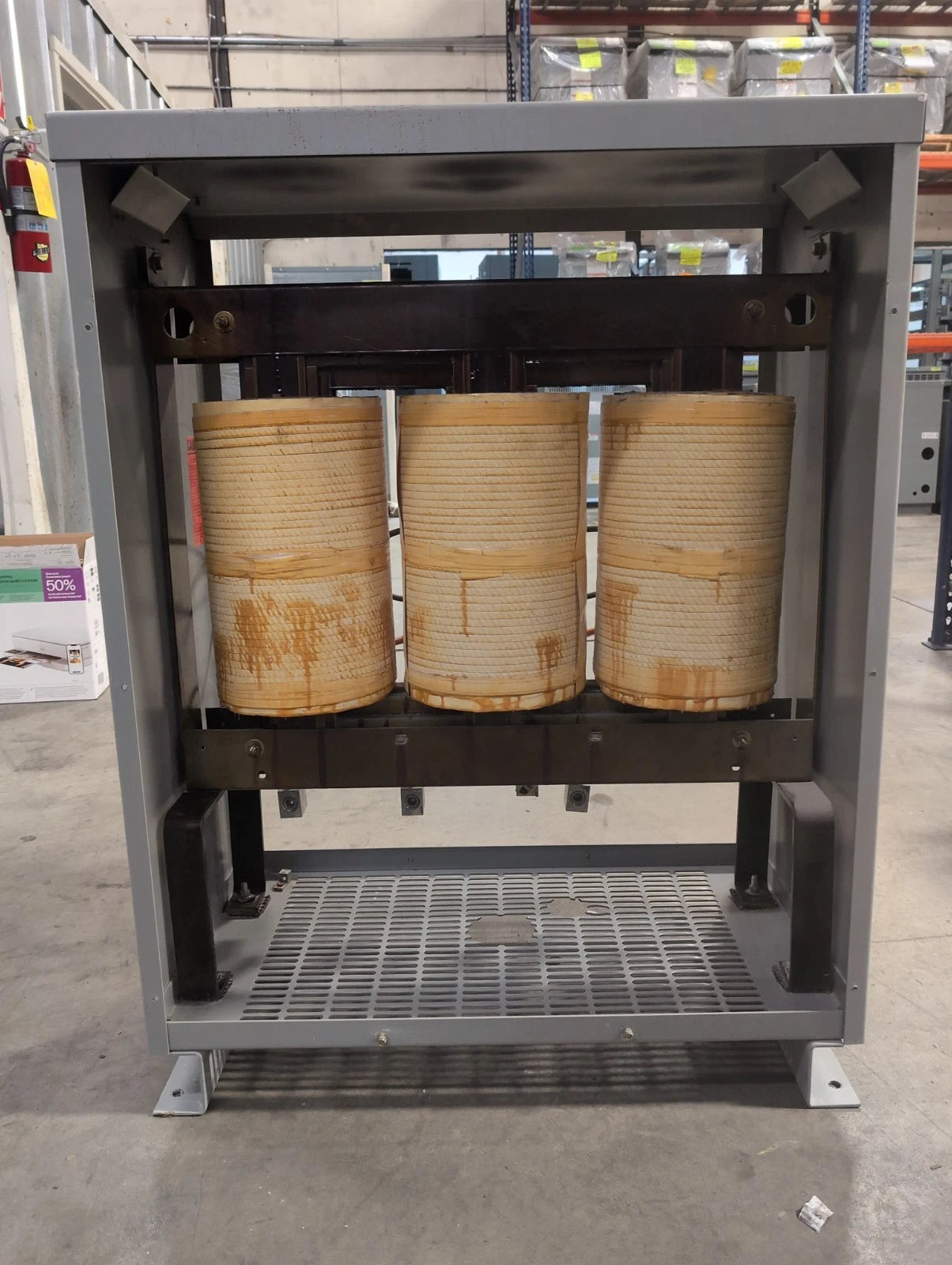 112.5KVA GE 9T23Q9565G03A Transformer 3PH Pri 480V Sec 208/120V Indoor Encl Used