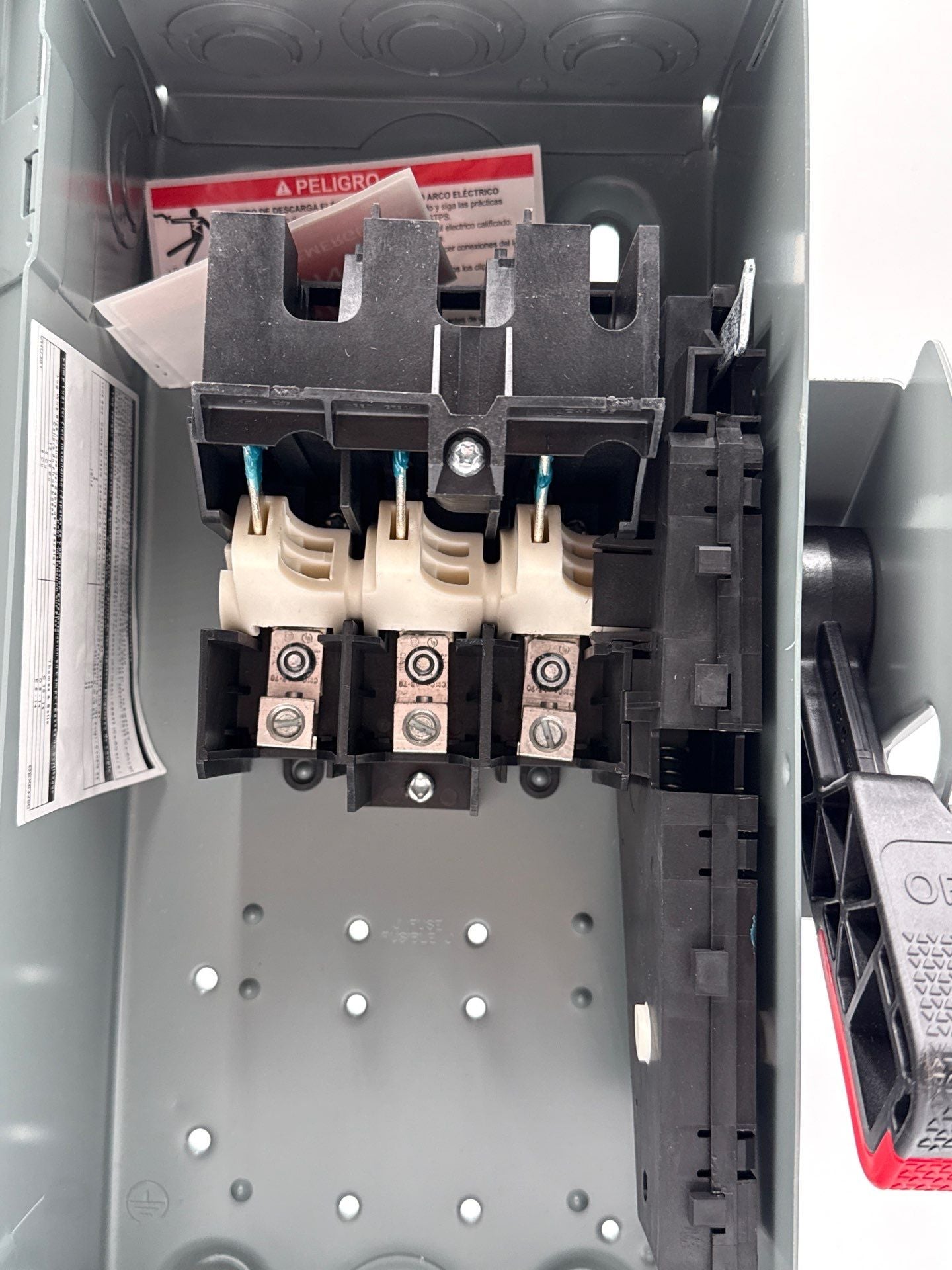 Square D VHU361 Safety Disconnect Switch 30A 3P 600V VisiPacT Type 1 Indoor New