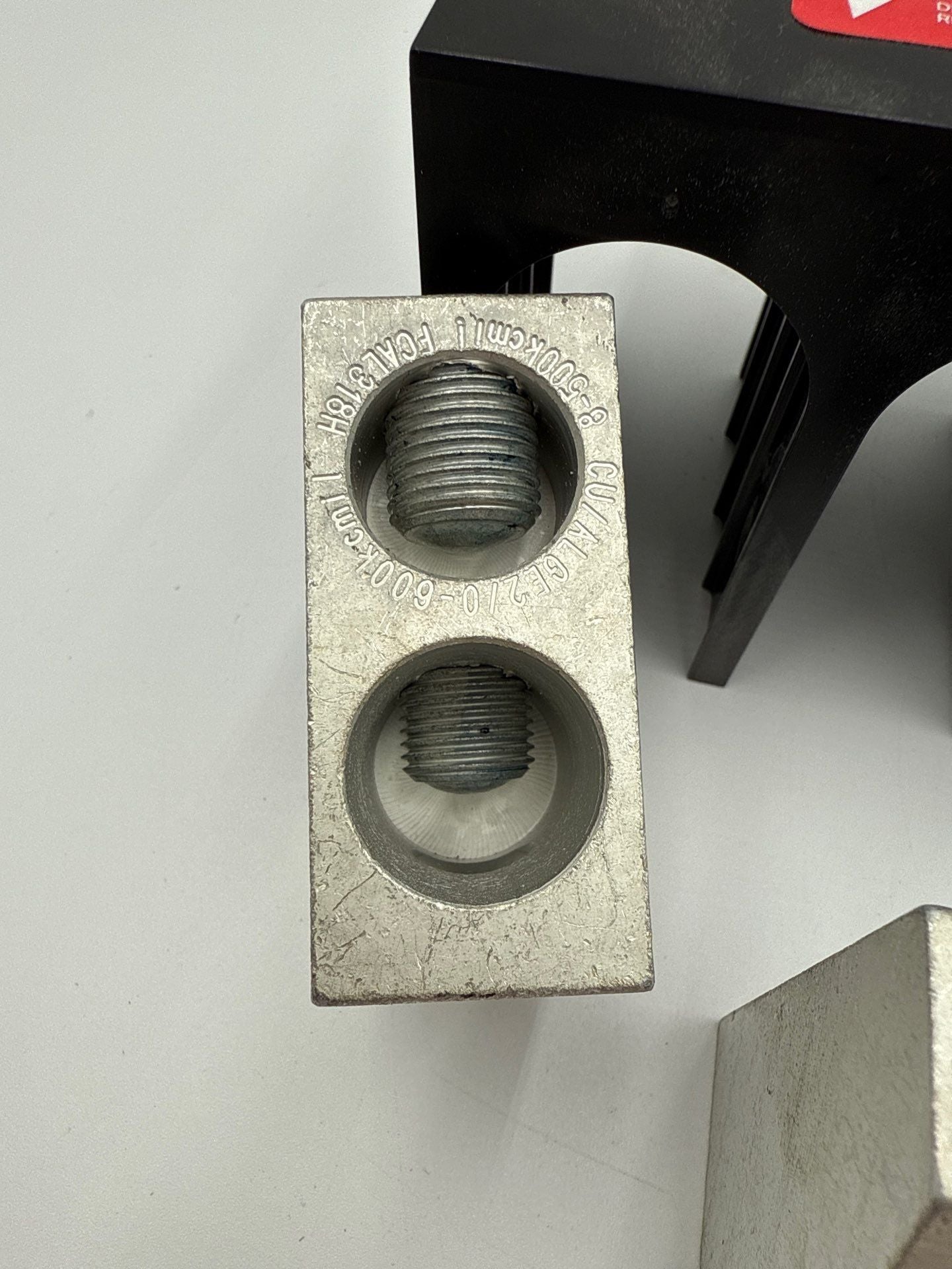 GE FCALK318H Record Plus Circuit Breaker Lug Kit 3PC Lugs with Cover Used