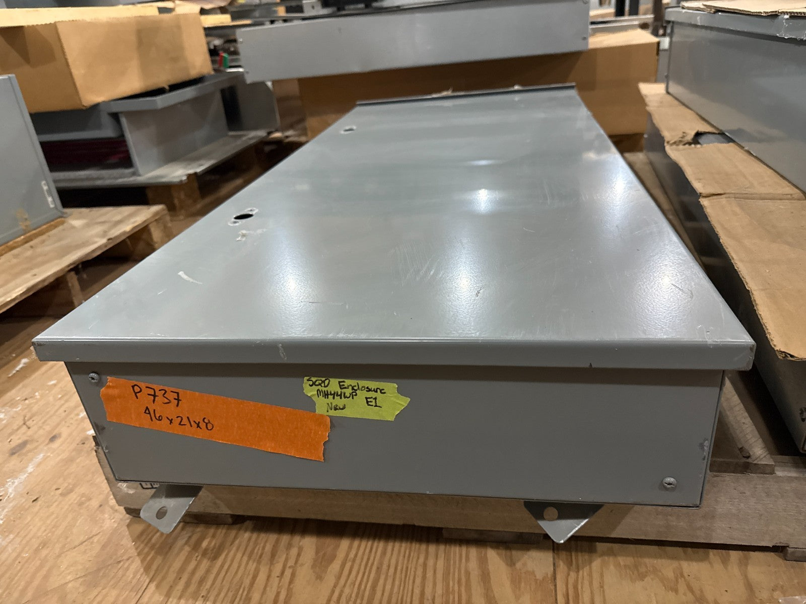 Square NF442L2C Panelboard 250A 600/347V 3PH 4W MLO Panel 250 Amp 42 Cir 3R Encl New