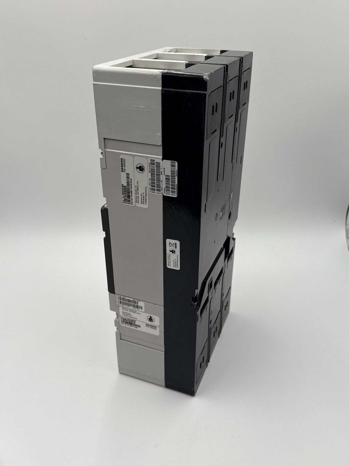 Siemens NMG3B600L Circuit Breaker 600A 3P 600V 3PH NMG 600 Amp 3 Pole New