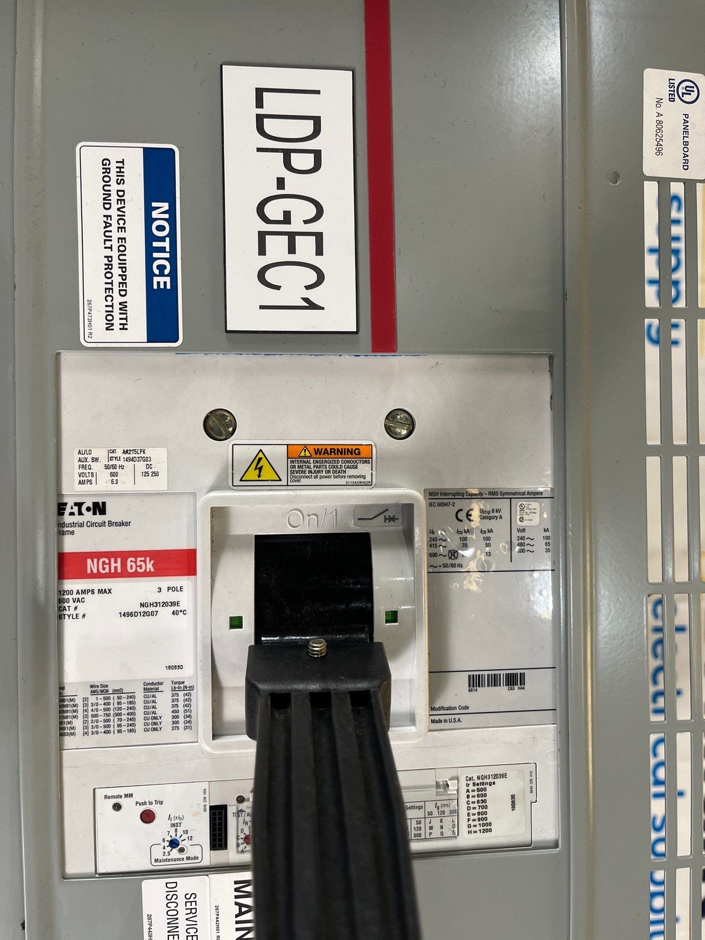 Eaton PRLC Switchboard 1200A 208/120V 3PH 4W NGH312039E LSIG Maintenance Mode Used