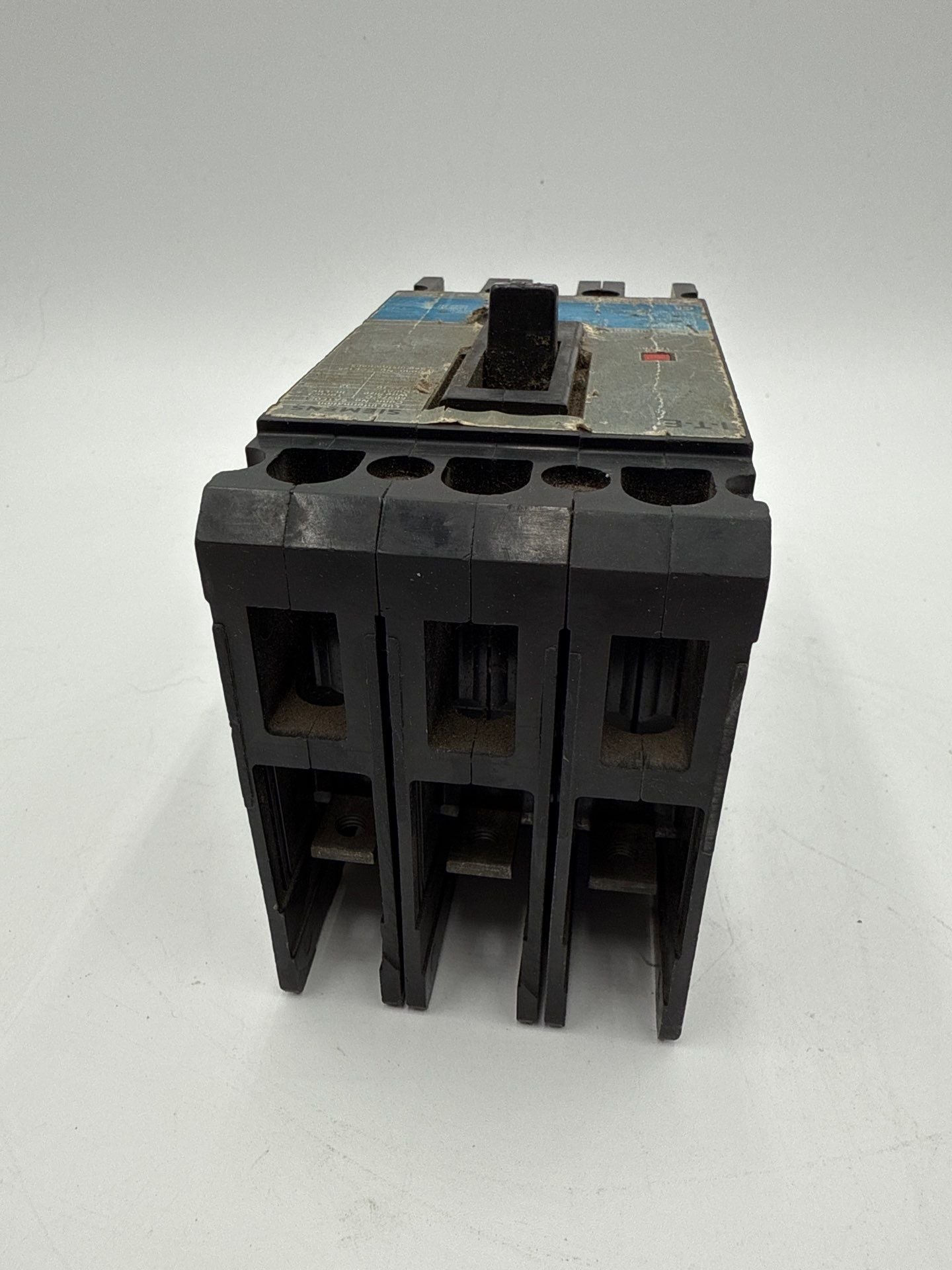 Siemens ITE ED43B015 Circuit Breaker 15A 3P 480V ED4 15 Amp 3 Pole Used