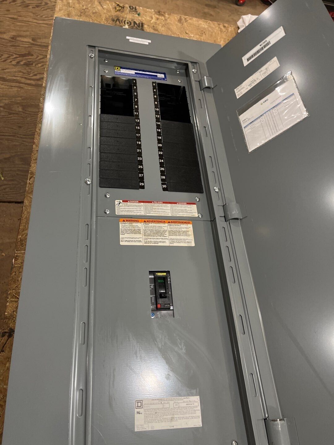 Square D NF430L2 NF Panelboard 250A 600Y/347V 3PH 4W 30 Cir Main JDL36150 MCB P274 Used