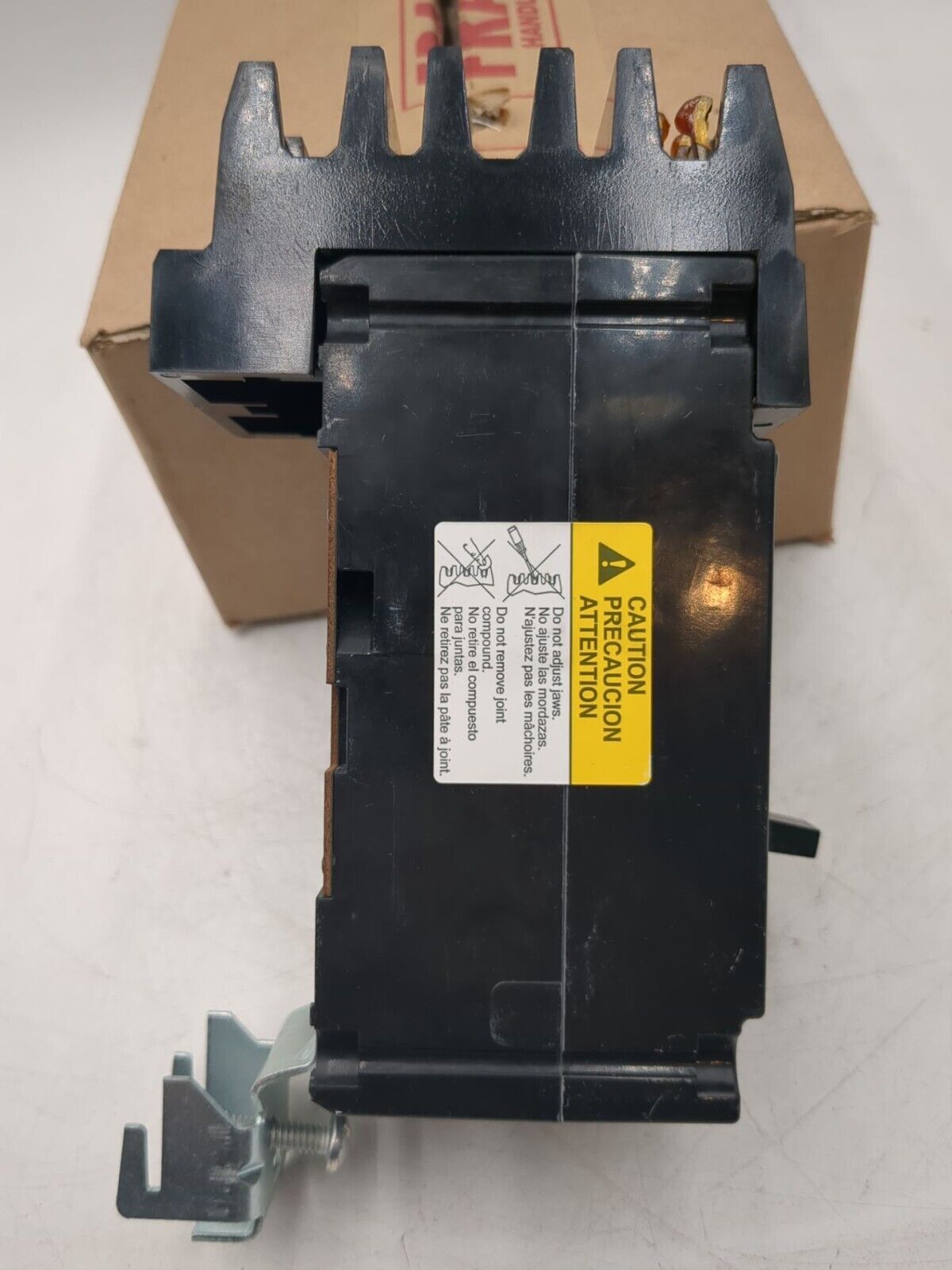 Square D FA24020AC New