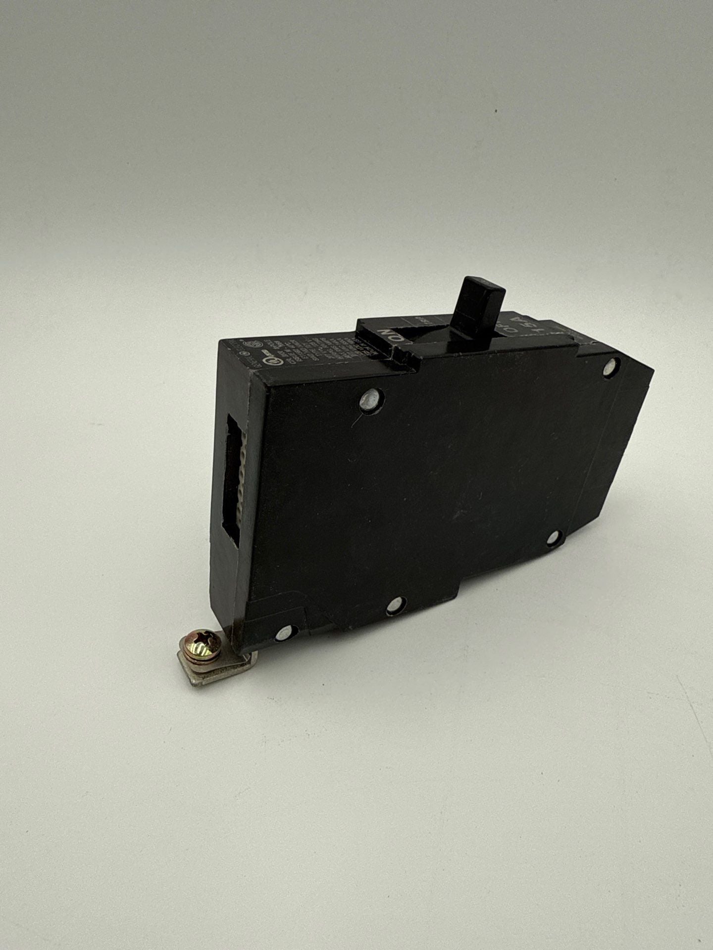 GE TEY115 Bolt On Circuit Breaker 15A 1P 277V TEY 15 Amp 1 Pole Used