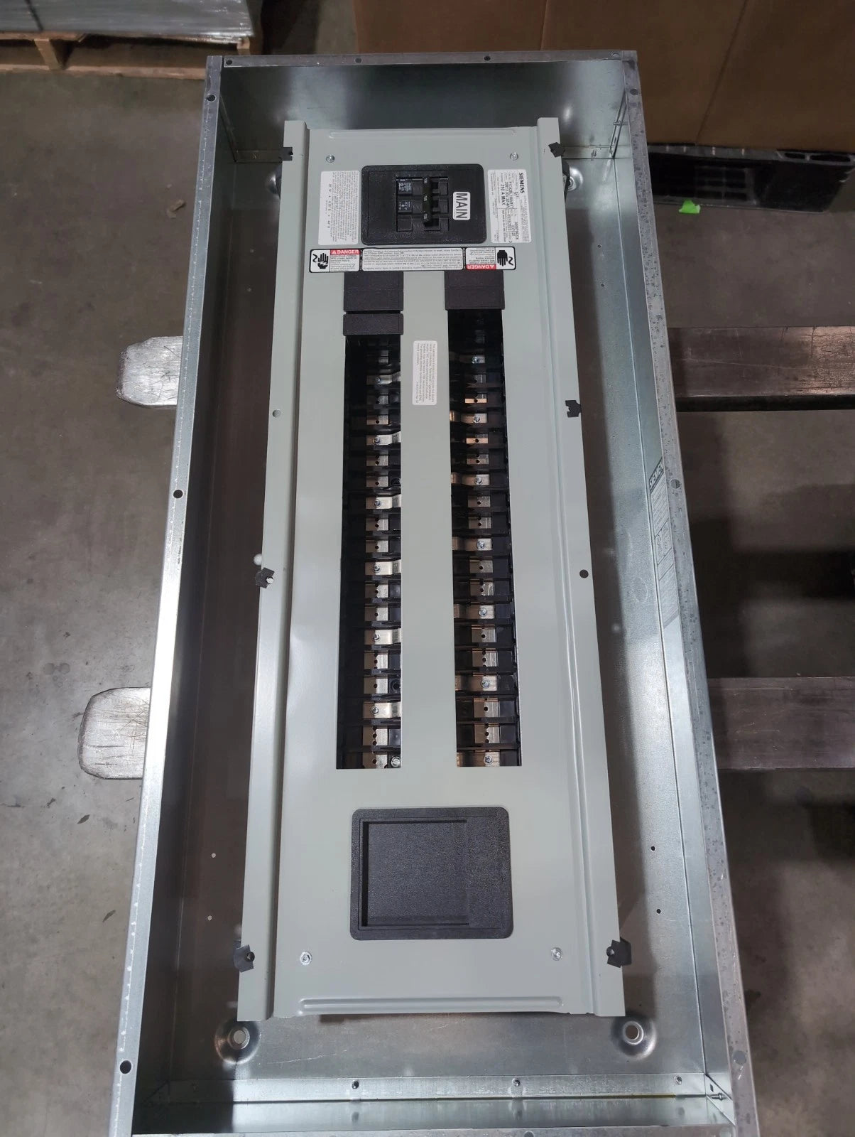 Siemens P1C42BL100ABST P1 Panelboard 100A 208/120V 3PH MCB Panel 100 Amp 42 Cir New