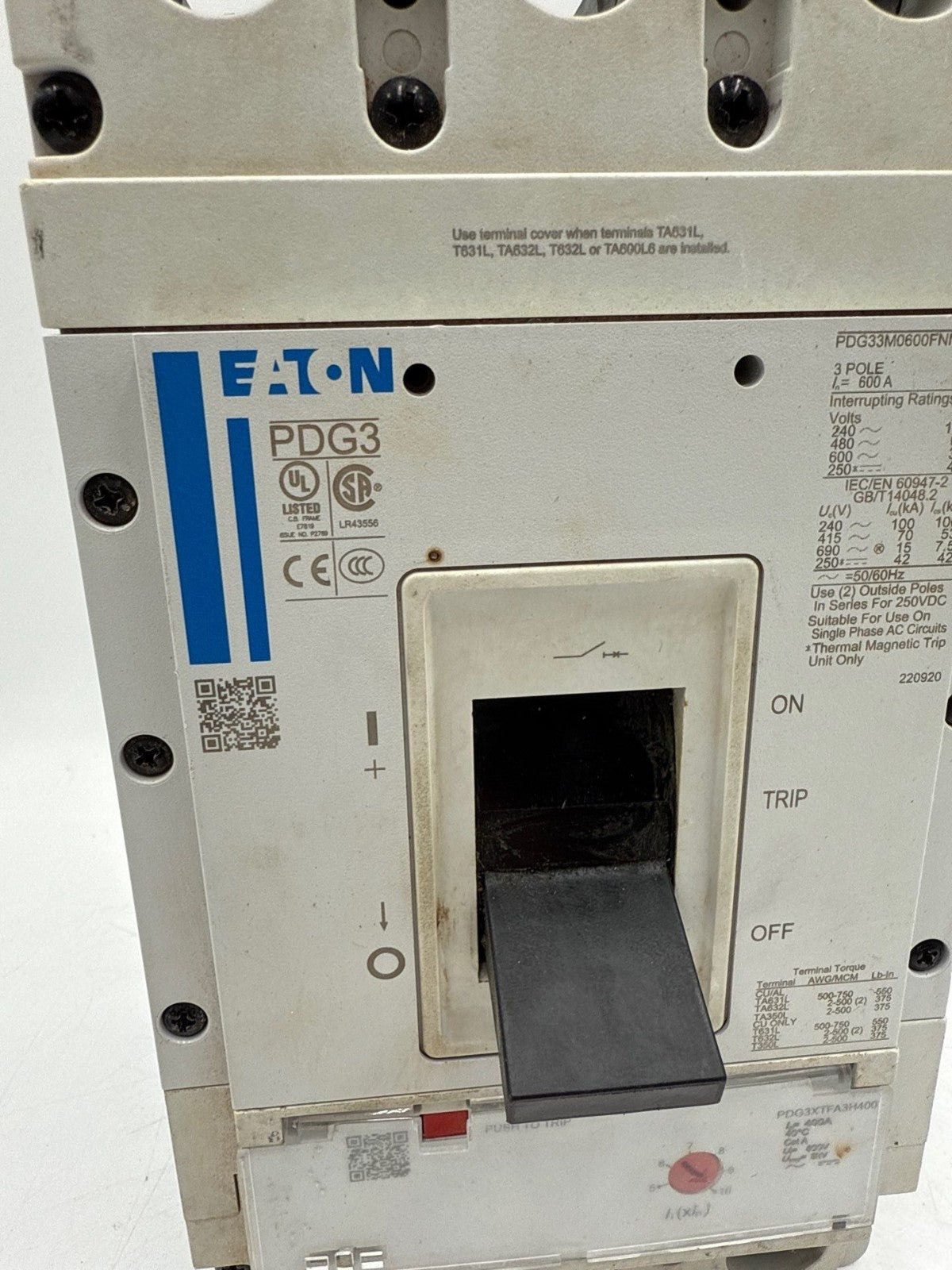Eaton PDG33M0600FNNN Circuit Breaker 3P 600V w/ 400A Trip PDG3XTFA3H400 400 Amp Used