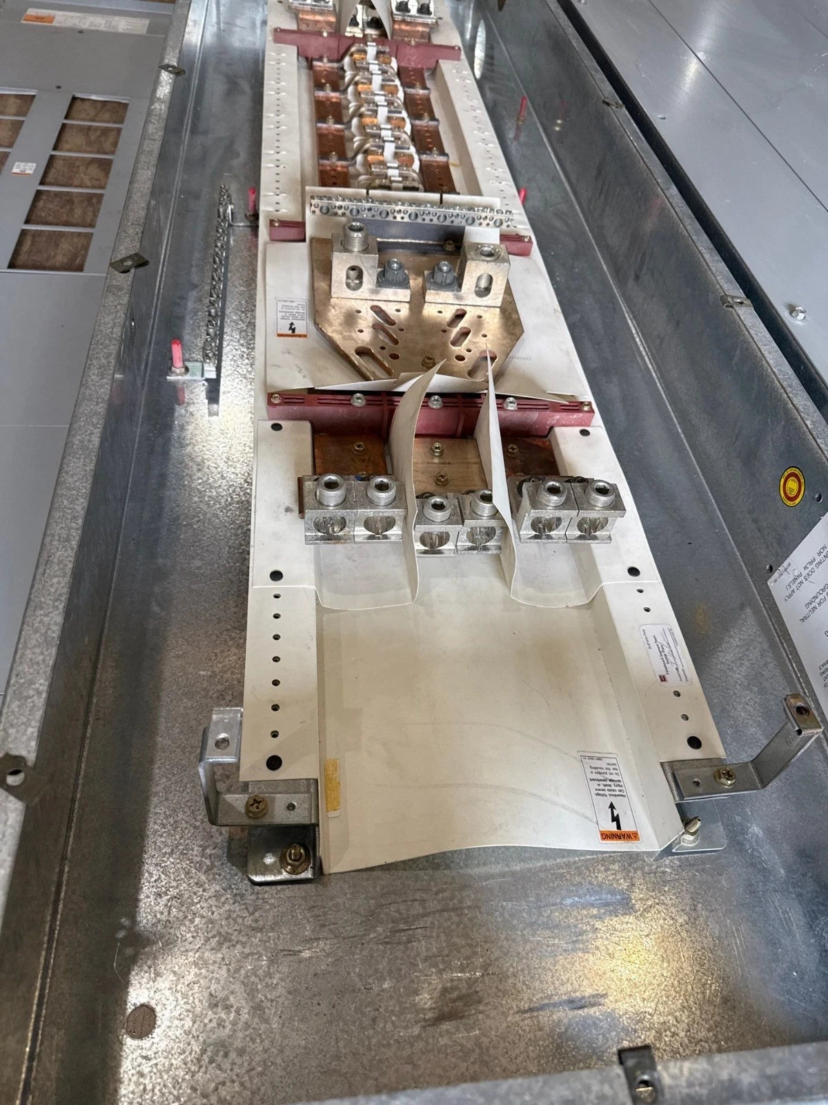 CH PRL3A Panelboard 600A 480/277V 3PH 600 Amp Indoor YS2072 MLO Panel Main Lug Used