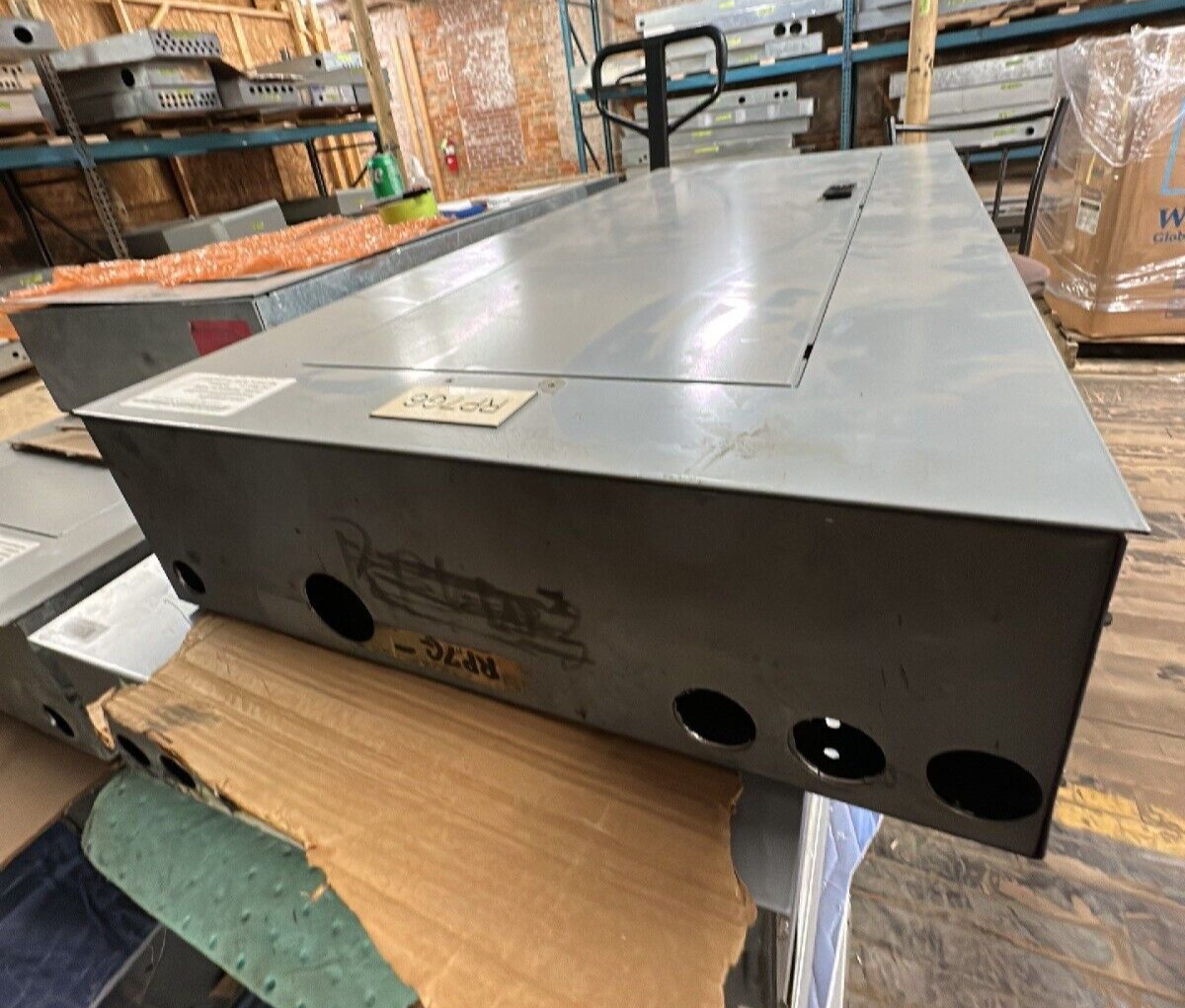 GE AQF3421ABX Panelboard 125A 208Y/120V 3PH 4W 42 CIR Indoor MCB Main THQB32100 P026 Used