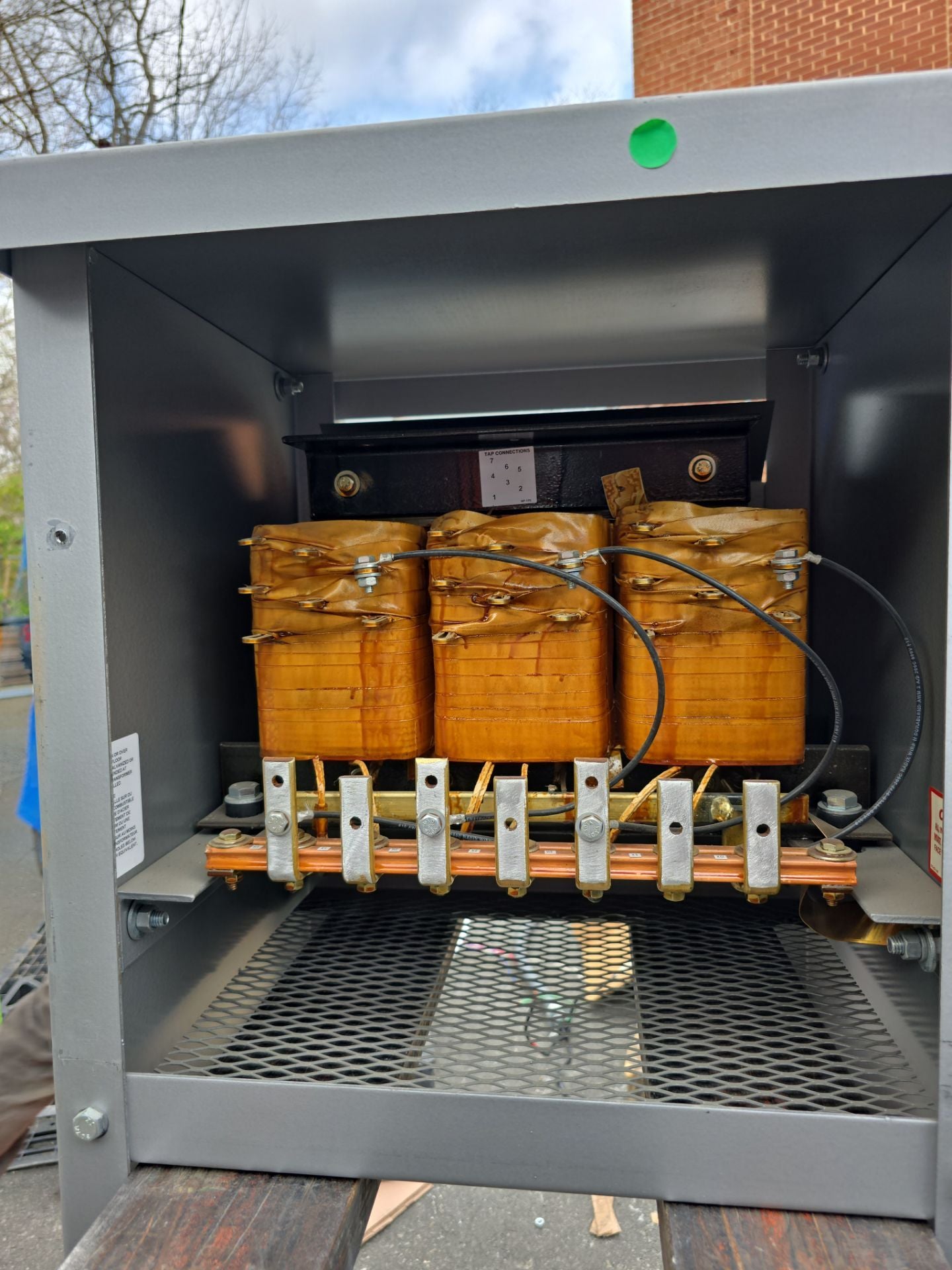 15KVA Dongan 43-15-2698SH Transformer Pri 240V Sec 480Y/277V 3PH 3R Encl Used