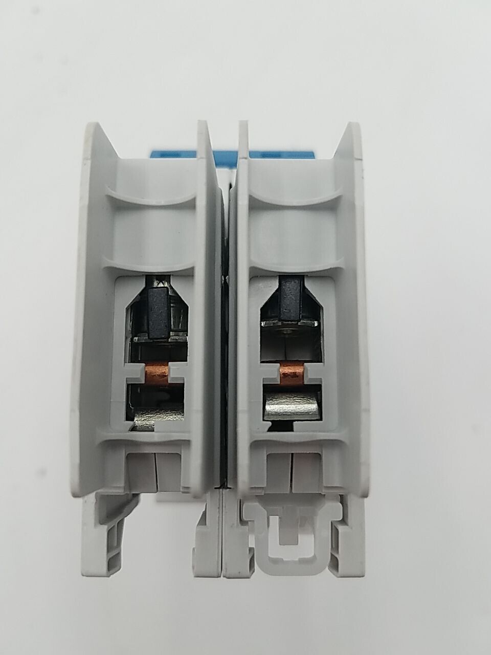 Allen-Bradley 1489-M2D070 New