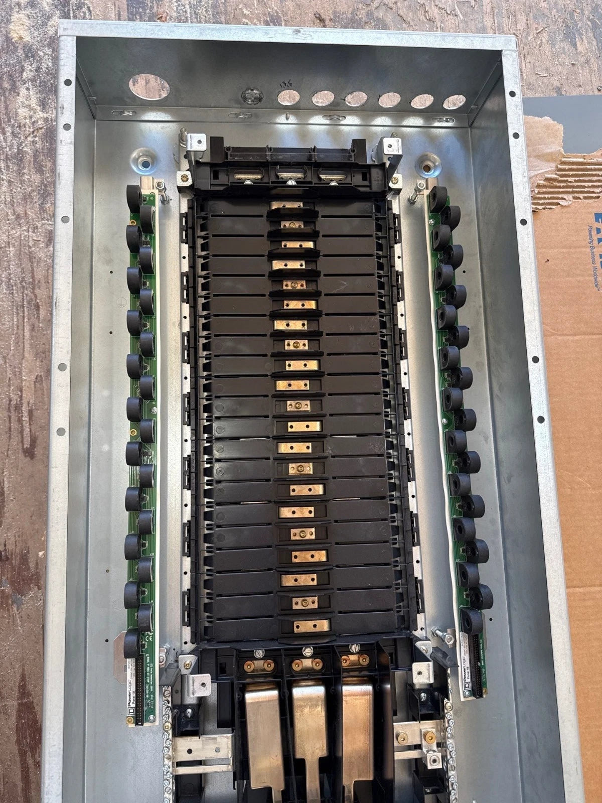 Square D NF Panelboard 125A 480/277V 3PH 4W MCB Panel 125 Amp HDP36125 42 Cir Used