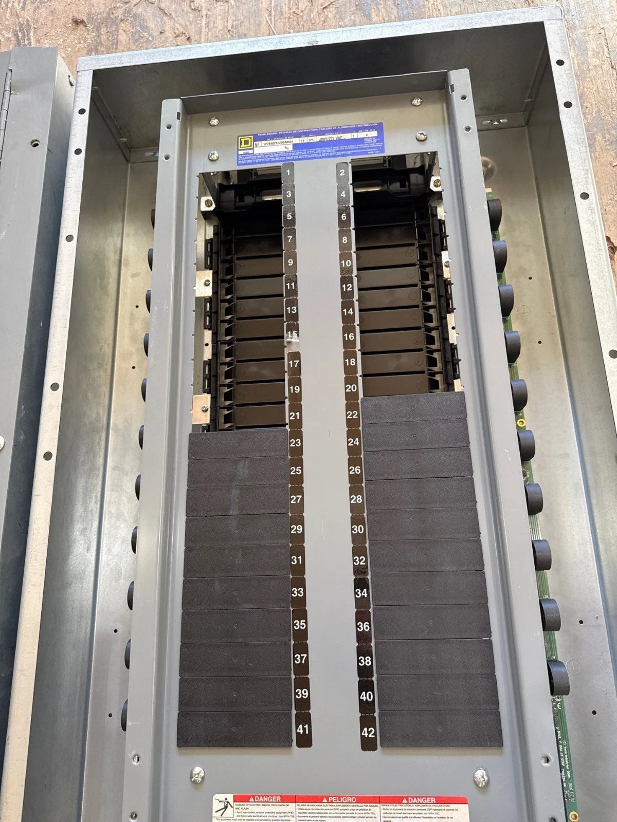 Square D NF Panelboard 125A 480/277V 3PH 4W 42 Cir MCB Panel 125 Amp HDP36125 Used