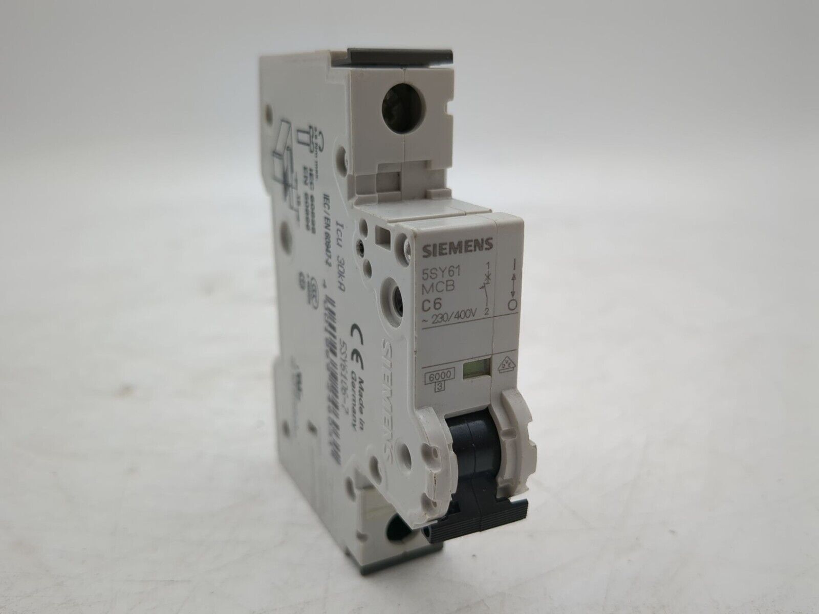 Siemens 5SY6106-7 Used