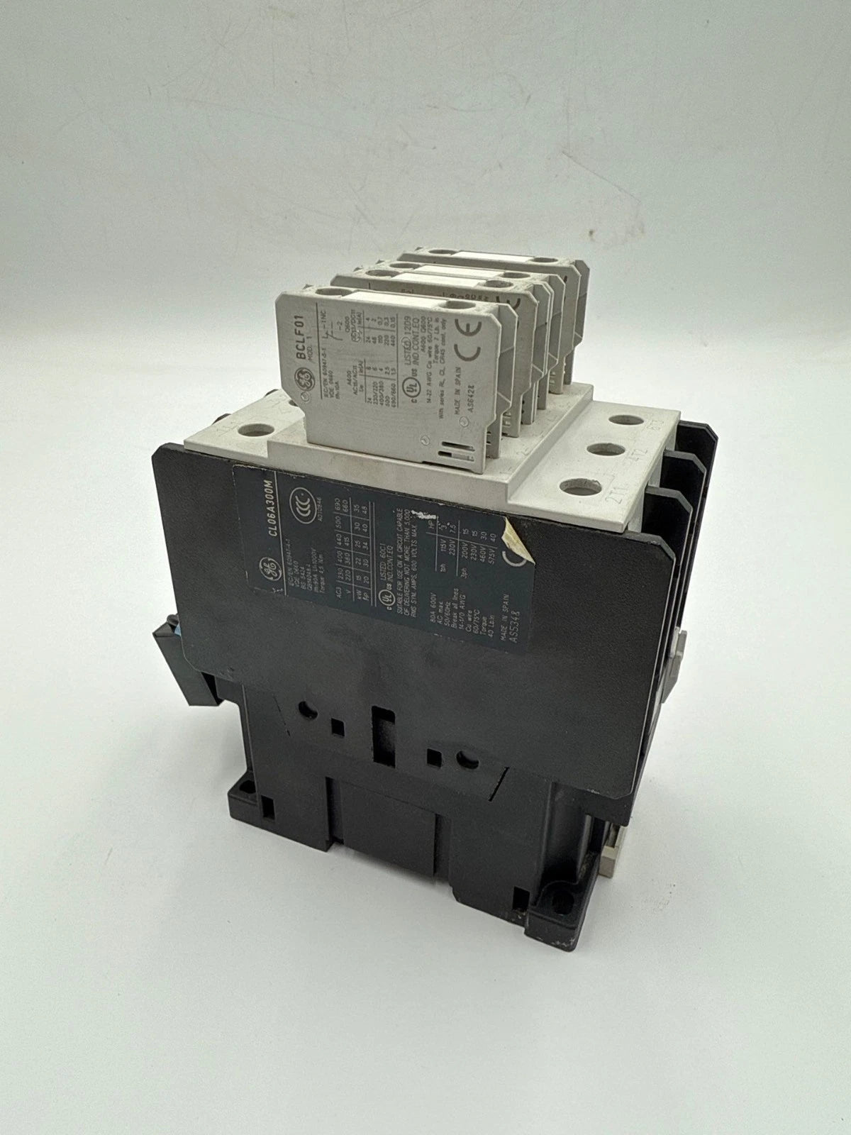 GE CL06A300M Contactor 80A 3P 600V 3PH 40HP Coil 110/120V Aux Contact BCLF01 Used