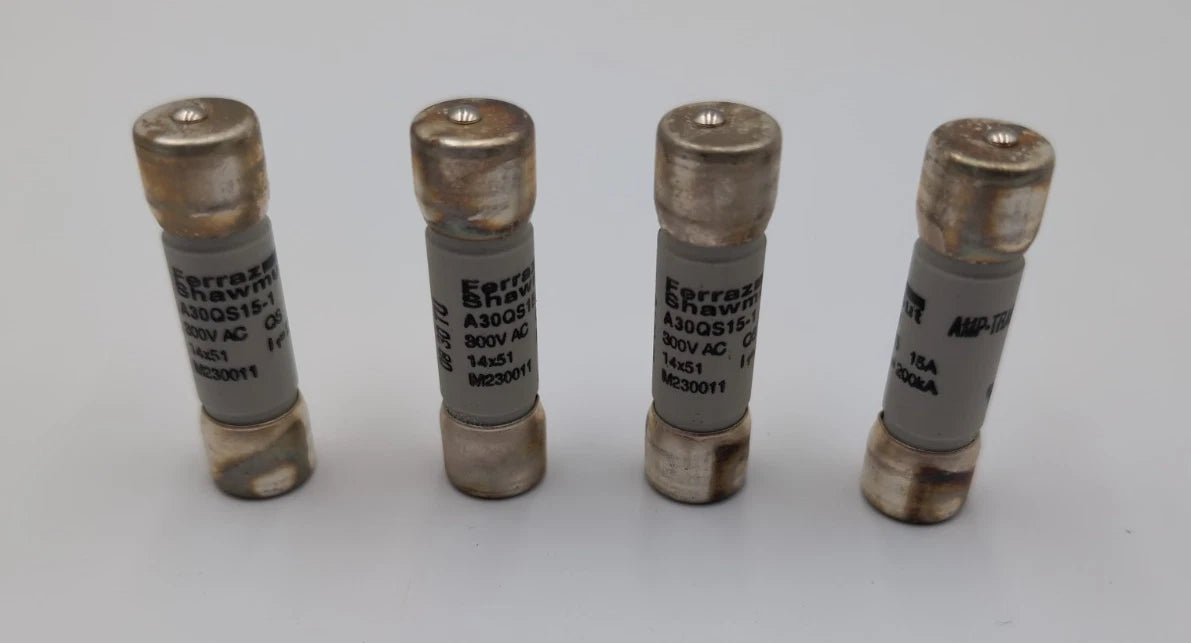 4PC Lot Ferraz Shawmut A30QS15-1 Semiconductor Fuse 15A 300V 15 Amp Used