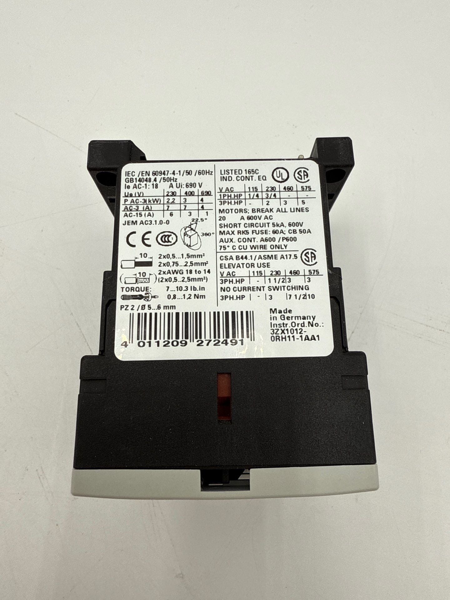 Siemens 3RT1015-1AB02 Contactor 7A 3P 600V Coil 24V SIZE S00 1NC New